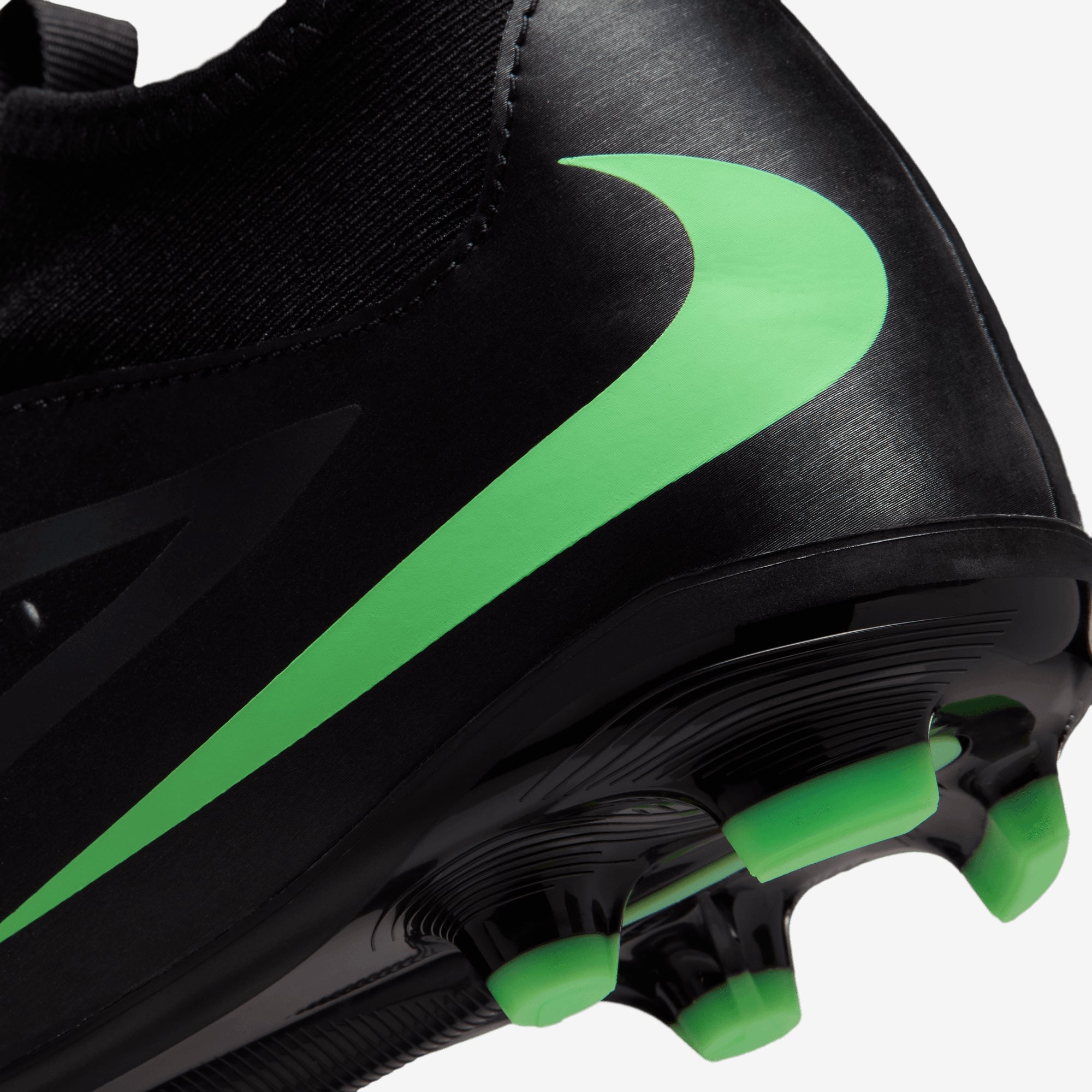 Nike Jr. Phantom 6 High Academy Big Kids' Multi-Ground Soccer Cleats - Black/Illusion Green-Black