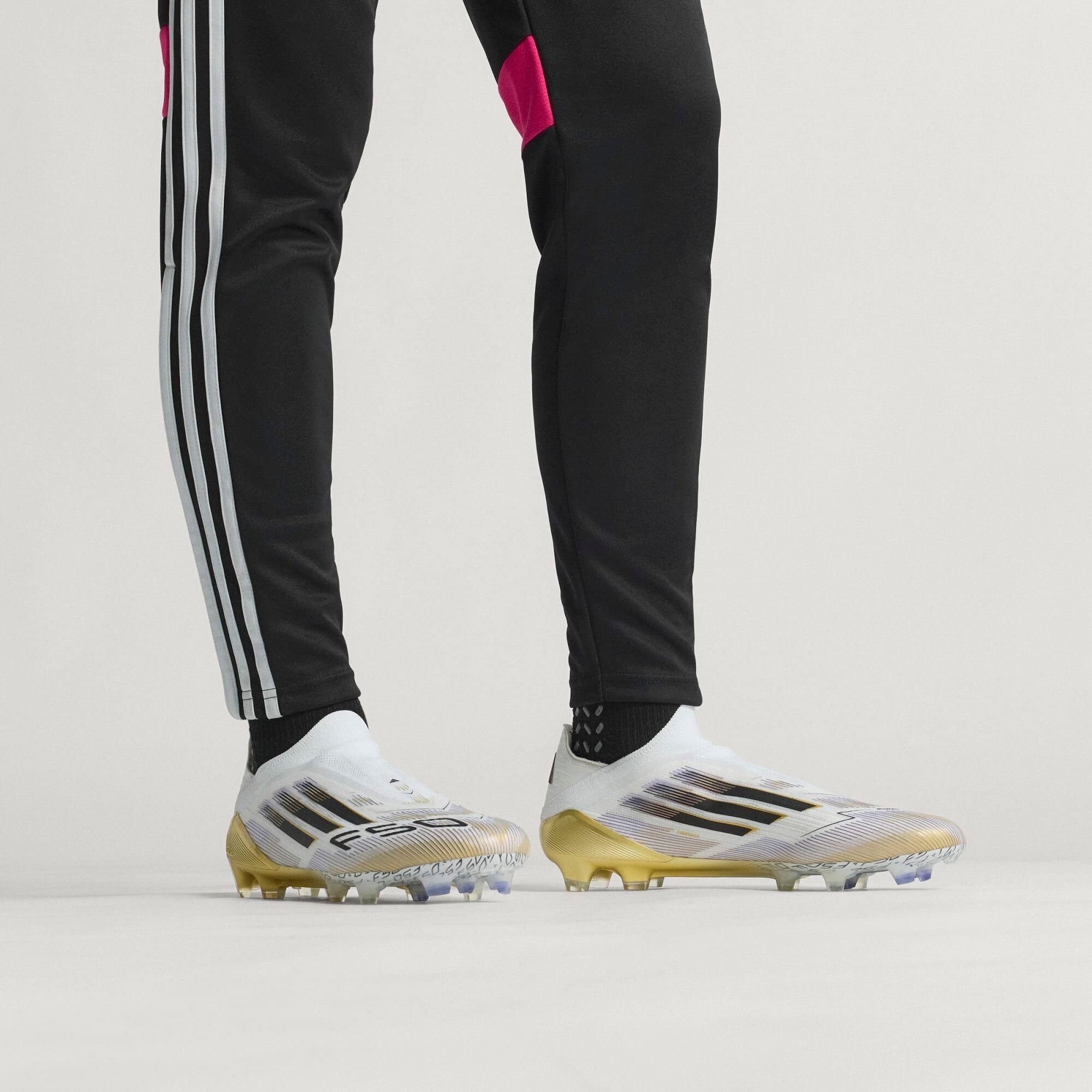 adidas F50 Elite Laceless FG Low-Top Soccer Cleats - Ftwr White / Core Black / Gold Met.
