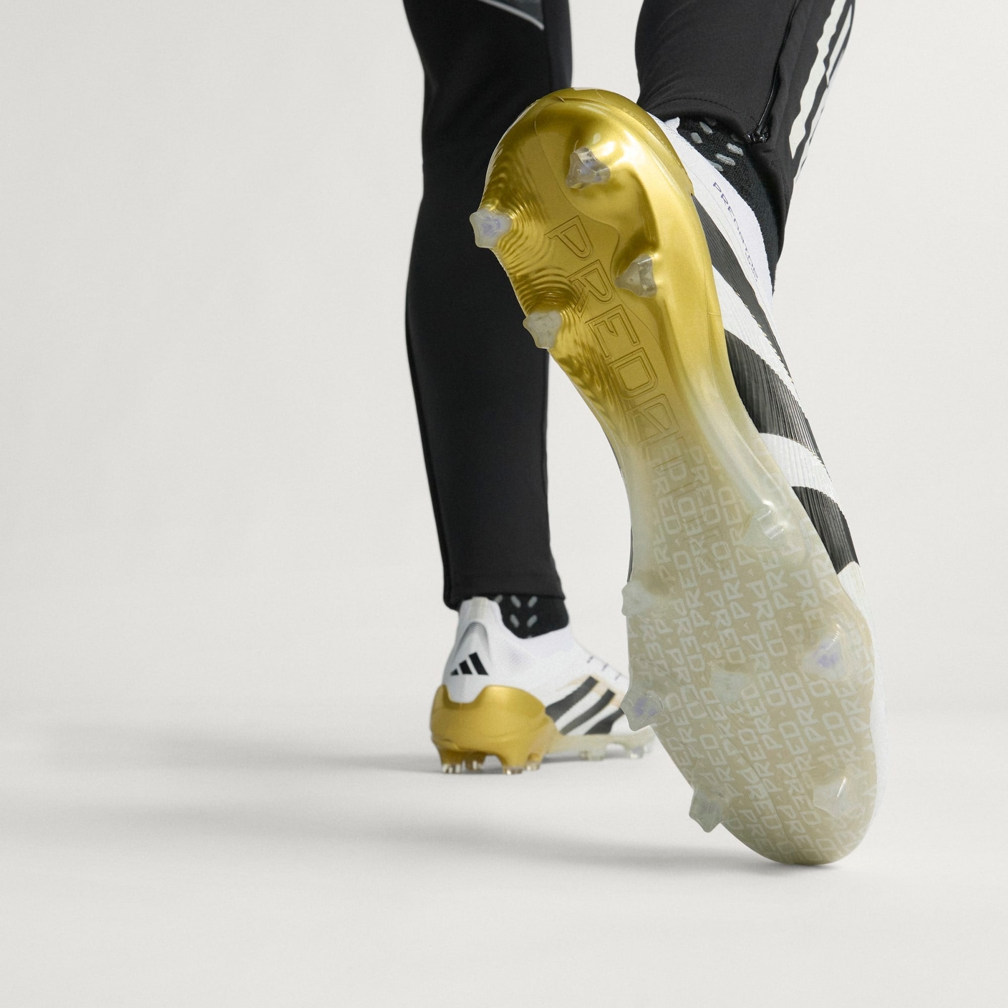adidas Predator Elite Laceless FG Low-Top Soccer Cleats - Ftwr White / Core Black / Gold Met.