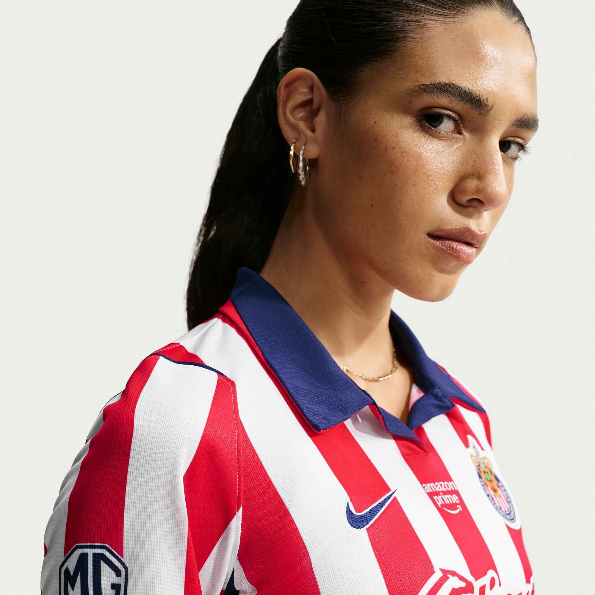 Nike Chivas 2026/27 Stadium Home Women's Dri-FIT Soccer Replica Jersey - White/Speed Red/Loyal Blue