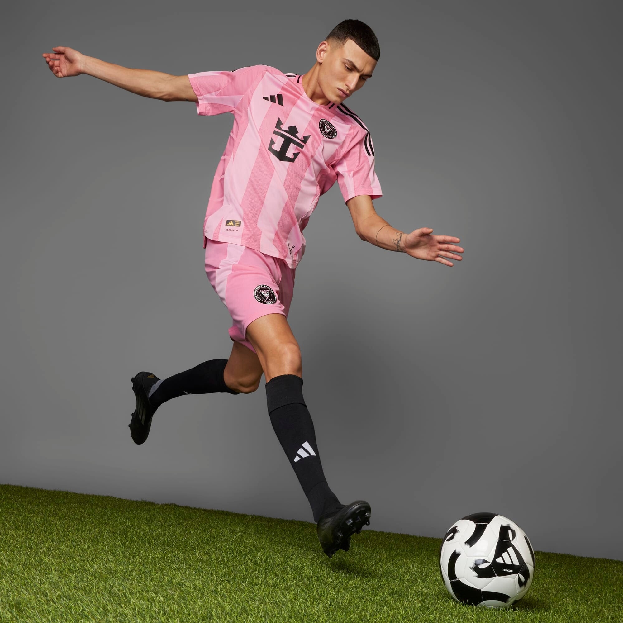 adidas Inter Miami CF 2025/26 Match Home Men's AEROREADY Soccer Authentic Jersey - Easy Pink