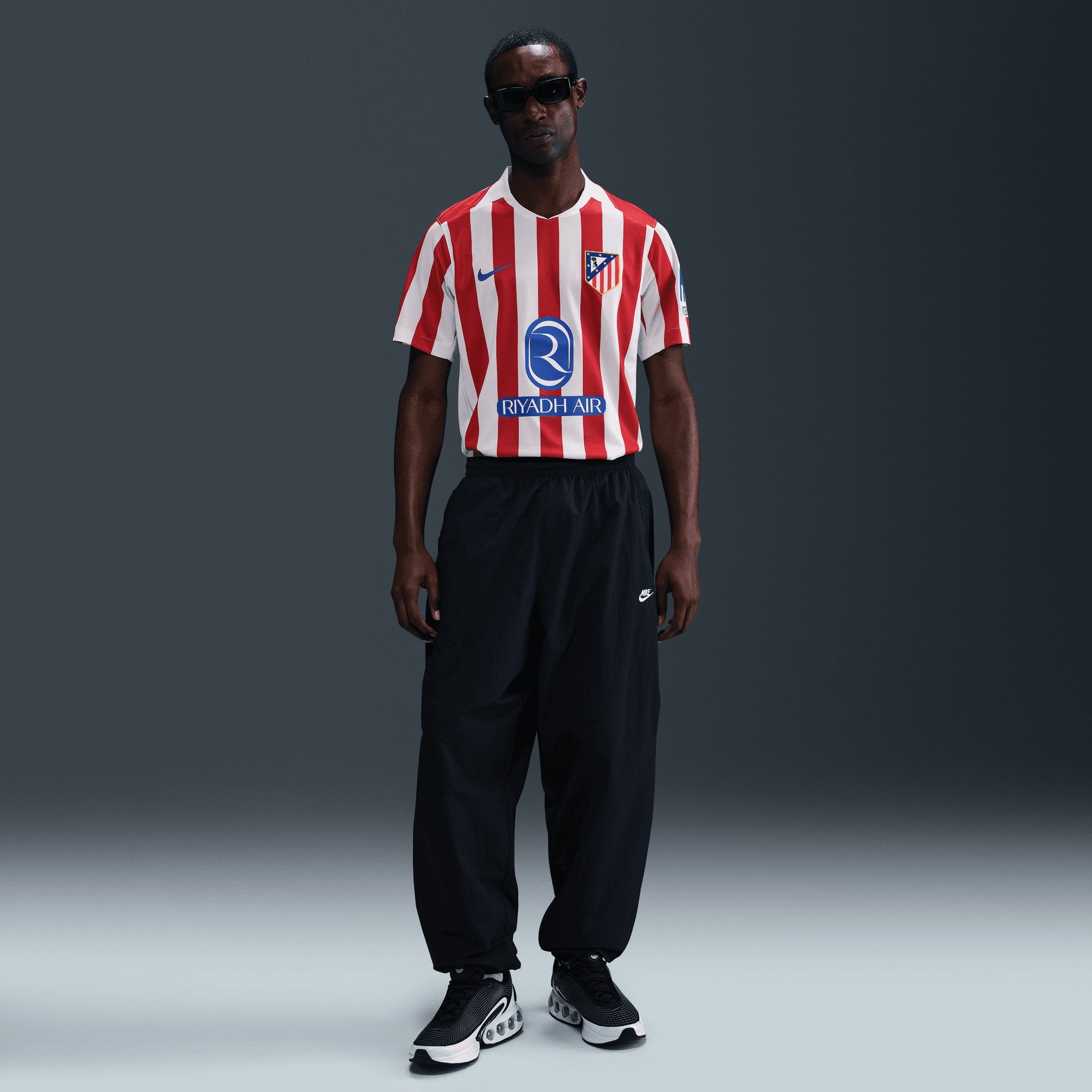 Nike Atlético Madrid 2025/26 Stadium Home Men's Dri-FIT Soccer Replica Jersey - Sport Red/White/Hyper Royal