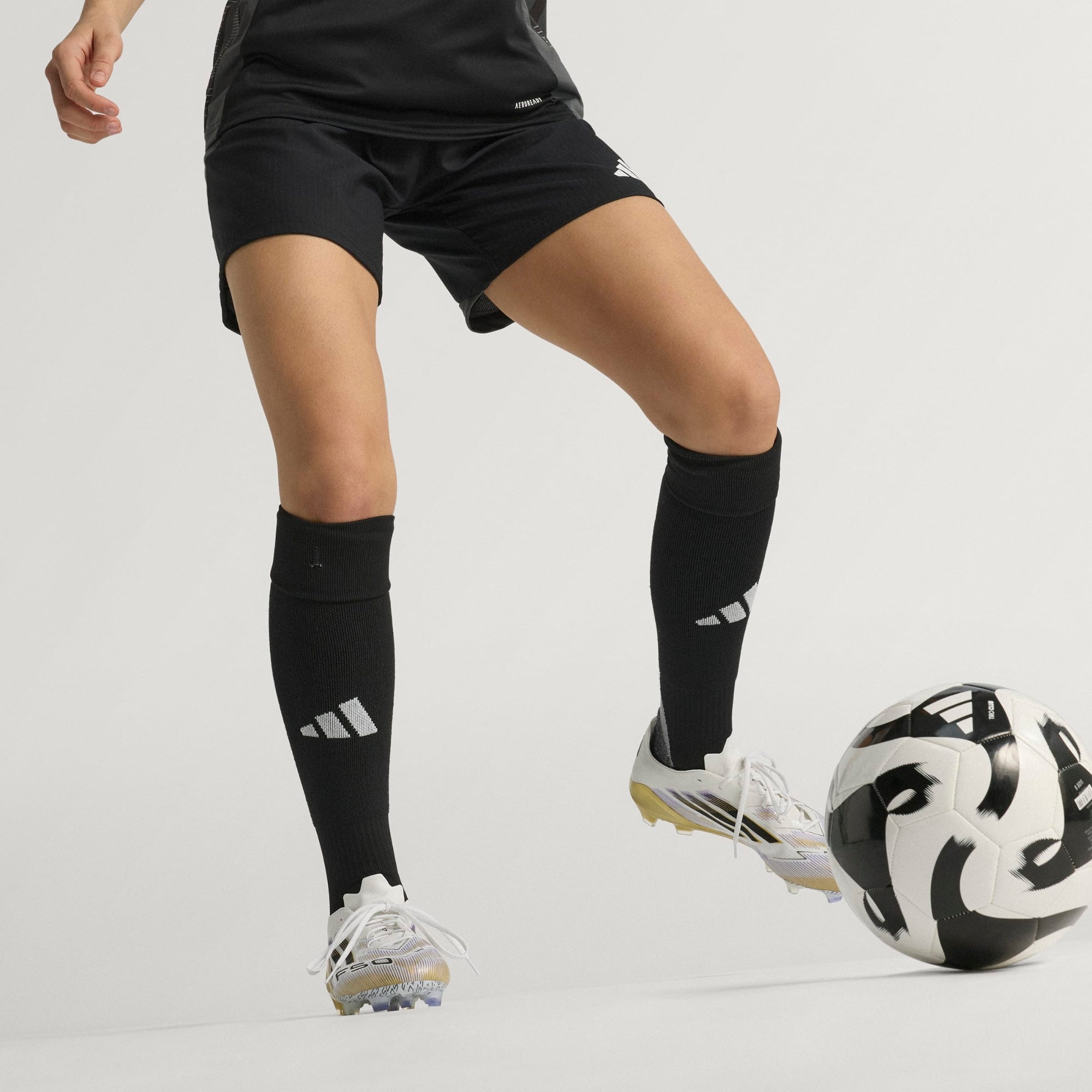 adidas F50 Elite Firm-Ground Low-Top Soccer Cleats - Cloud White / Core Black / Gold Metallic