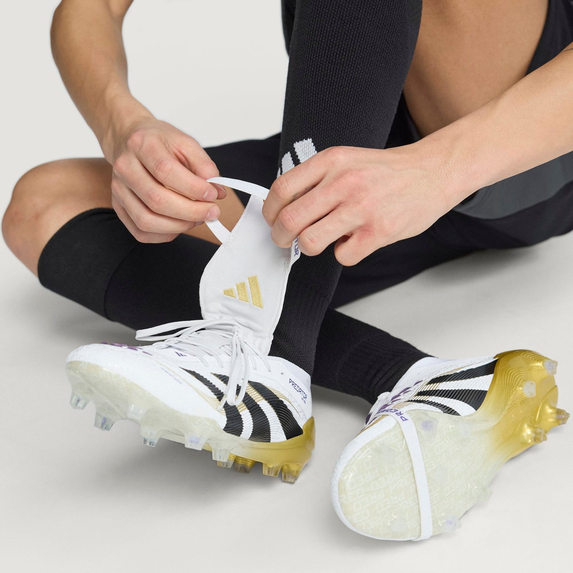 adidas Predator Elite Fold-Over Tongue FG Low-Top Soccer Cleats - Ftwr White / Core Black / Gold Met.