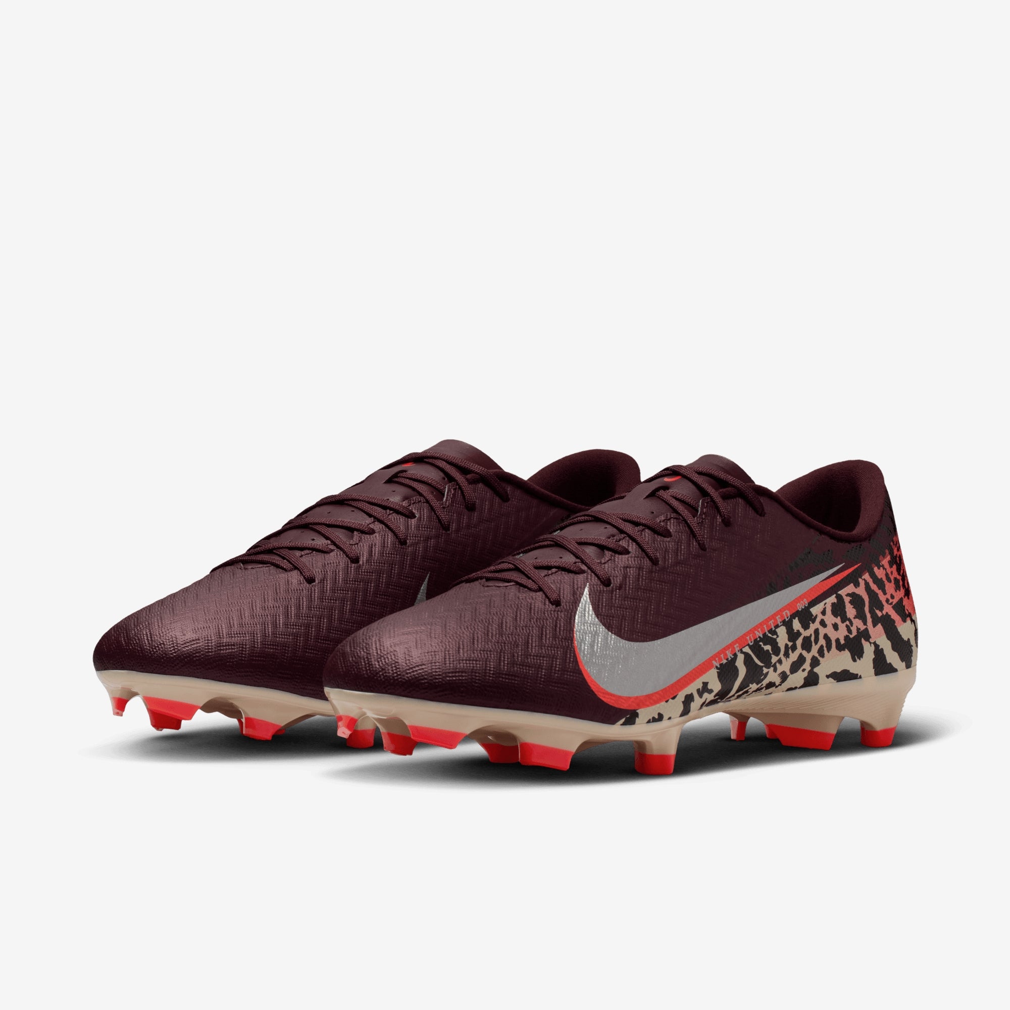 Nike United Mercurial Vapor 16 Academy Multi-Ground Low-Top Soccer Cleats - Burgundy Crush/Metallic Silver