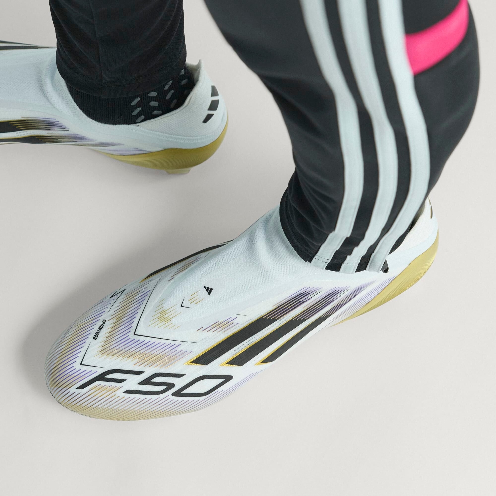 adidas F50 Elite Laceless FG Low-Top Soccer Cleats - Ftwr White / Core Black / Gold Met.