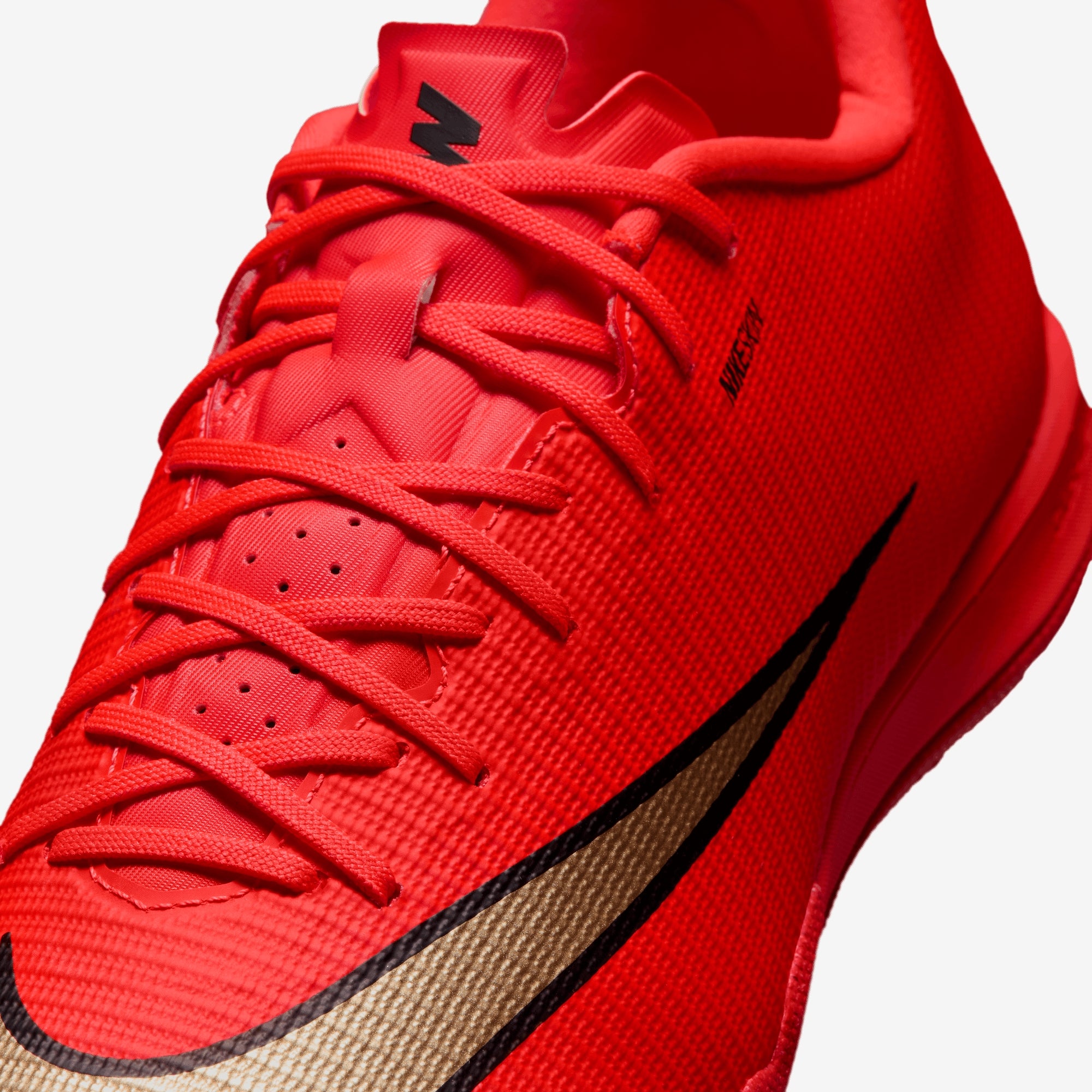 Nike Mercurial Vapor 17 Academy Indoor/Court Low-Top Soccer Shoes - Bright Crimson/Blur