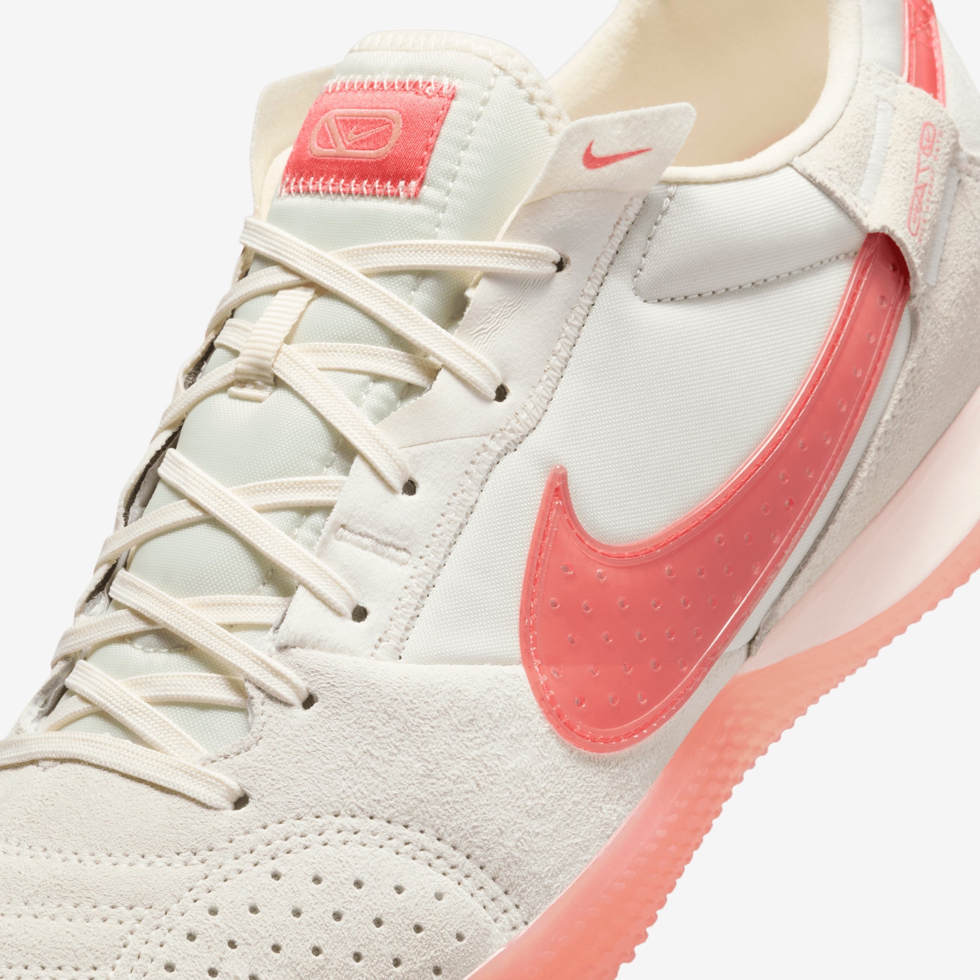Nike Streetgato Low-Top Soccer Shoes - Pale Ivory/Apricot Agate