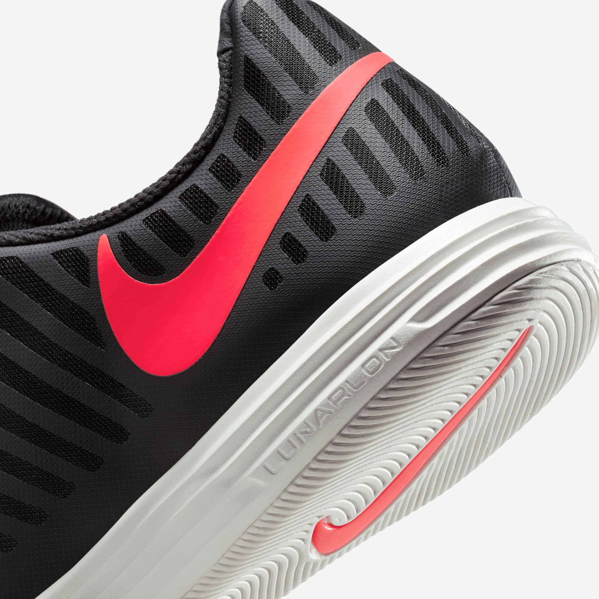 Nike Lunargato II Indoor/Court Low-Top Soccer Shoes - Bold Berry/Bright Crimson
