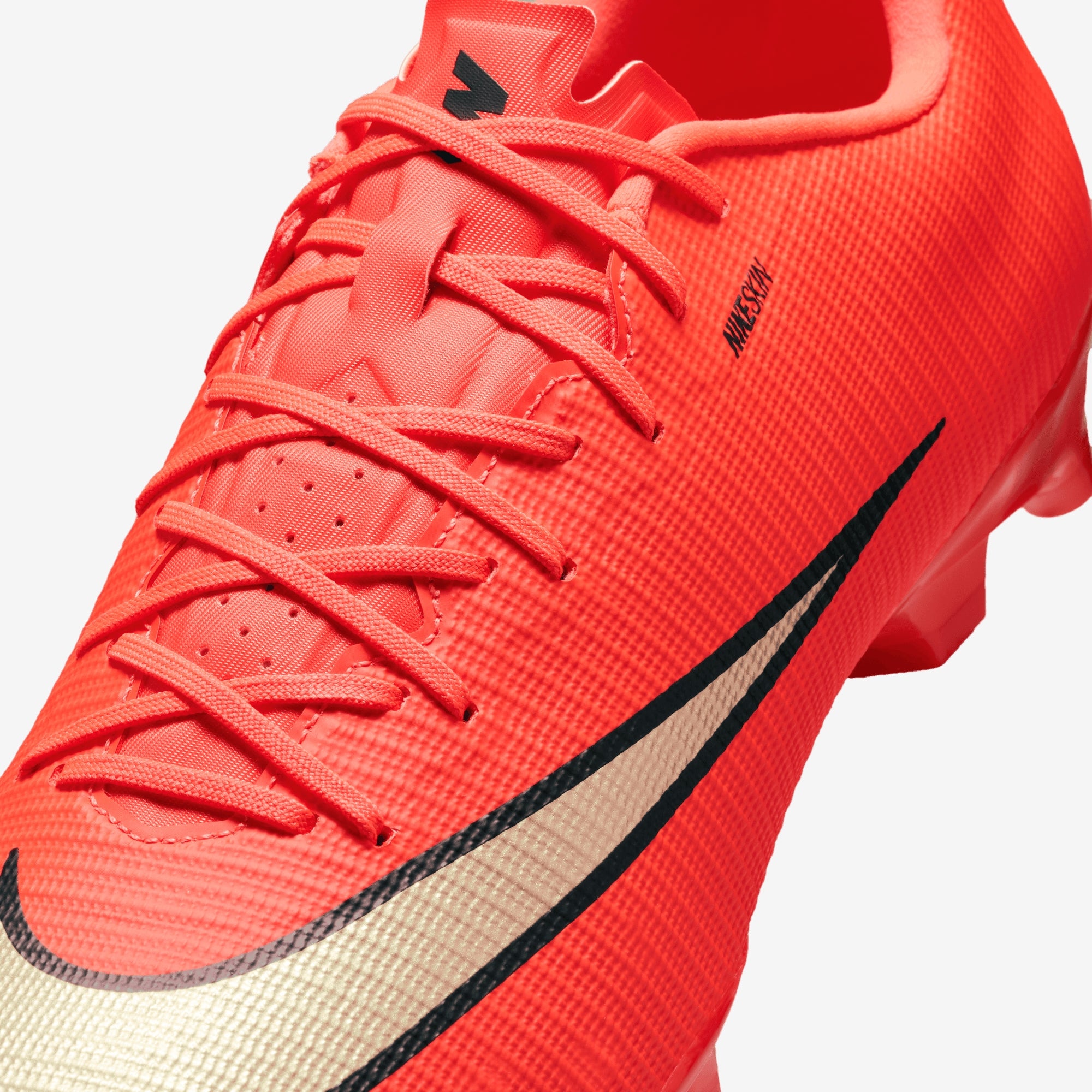 Nike Mercurial Vapor 17 Academy Multi-Ground Low-Top Soccer Cleats - Bright Crimson/Blur