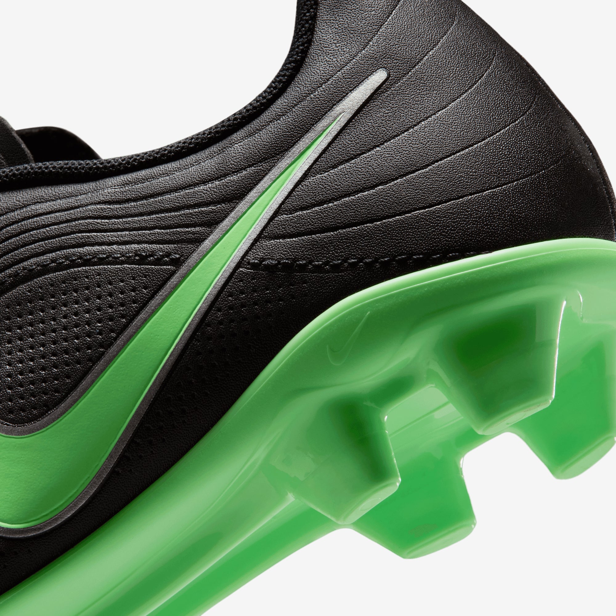 Nike Jr. Tiempo Maestro Club Big Kids' Multi-Ground Low-Top Soccer Cleats - Black/Illusion Green-Black