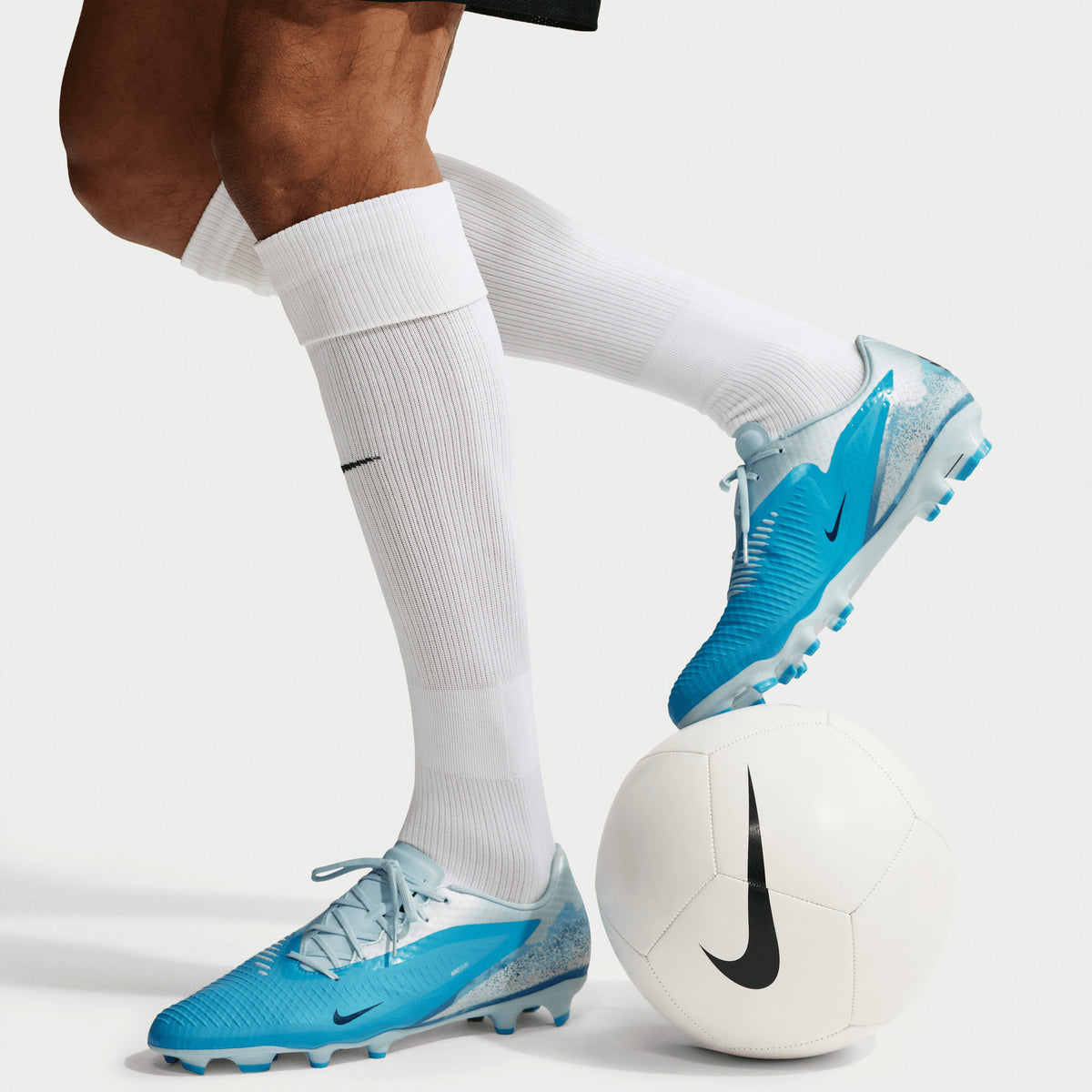 Nike Phantom 6 Low Academy Erling Haaland Multi-Ground Soccer Cleats - Baltic Blue/Blue Eclipse-Glacier Blue