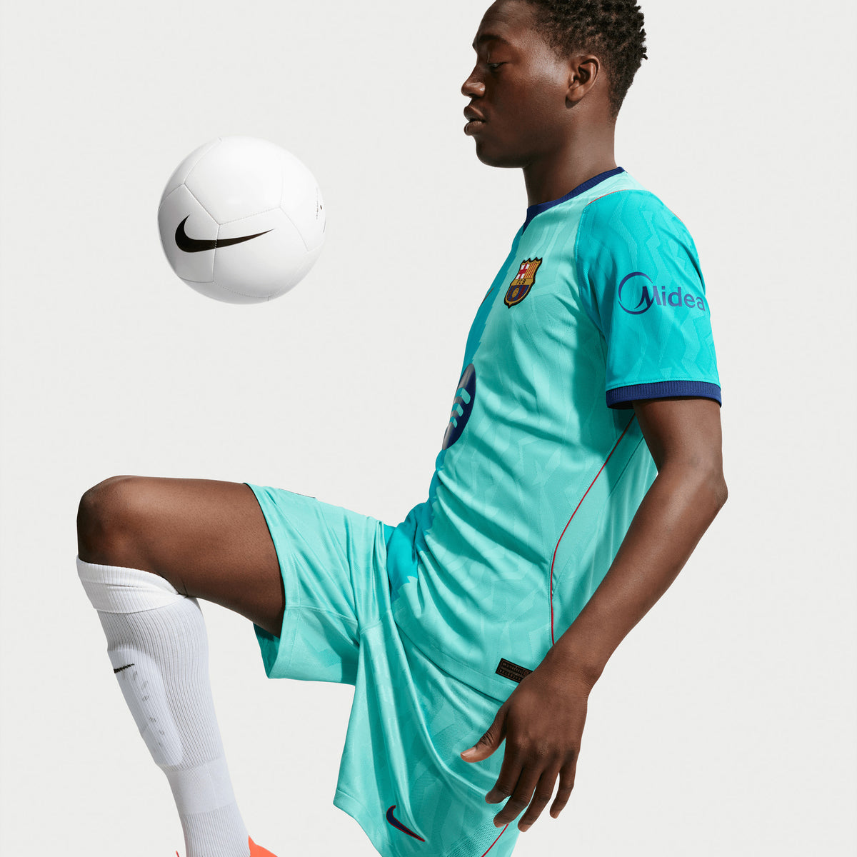 Nike FC Barcelona 2026/27 Match Third Men's Aero-FIT Soccer Authentic Jersey - Green Frost/Green Frost/Loyal Blue