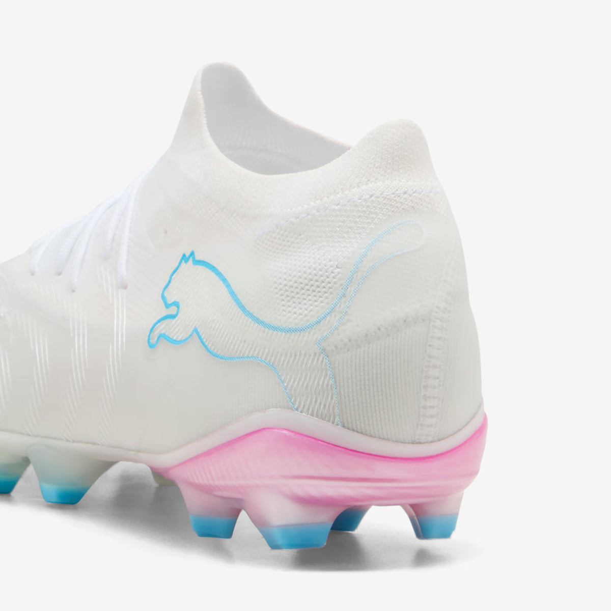 PUMA FUTURE 9 MATCH Firm/Artificial-Ground Low-Top Soccer Cleats - PUMA White-Luminous Blue-Luminous Pink
