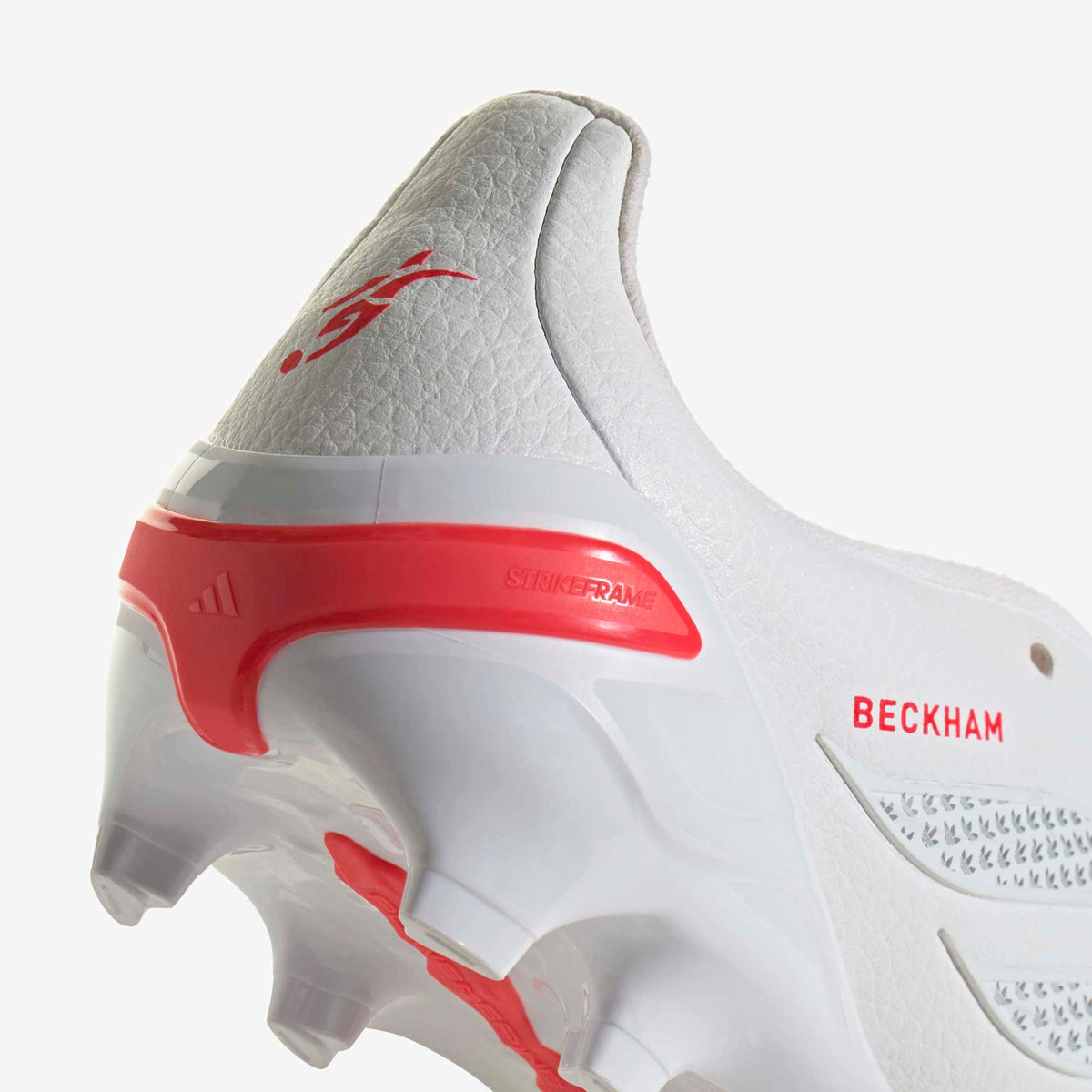 adidas Jr. Predator League Fold- Over Tongue David Beckham Big Kids' Firm-Ground Low-Top Soccer Cleats - Ftwr White / Silver Met. / Lucid Red