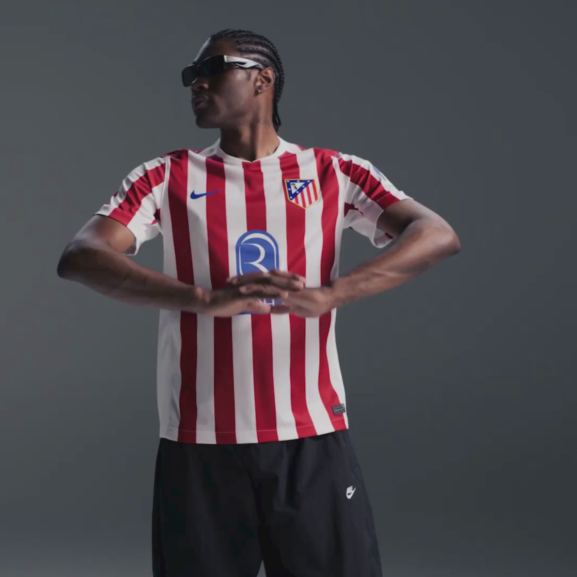 Nike Atlético Madrid 2025/26 Stadium Home Men's Dri-FIT Soccer Replica Jersey - Sport Red/White/Hyper Royal