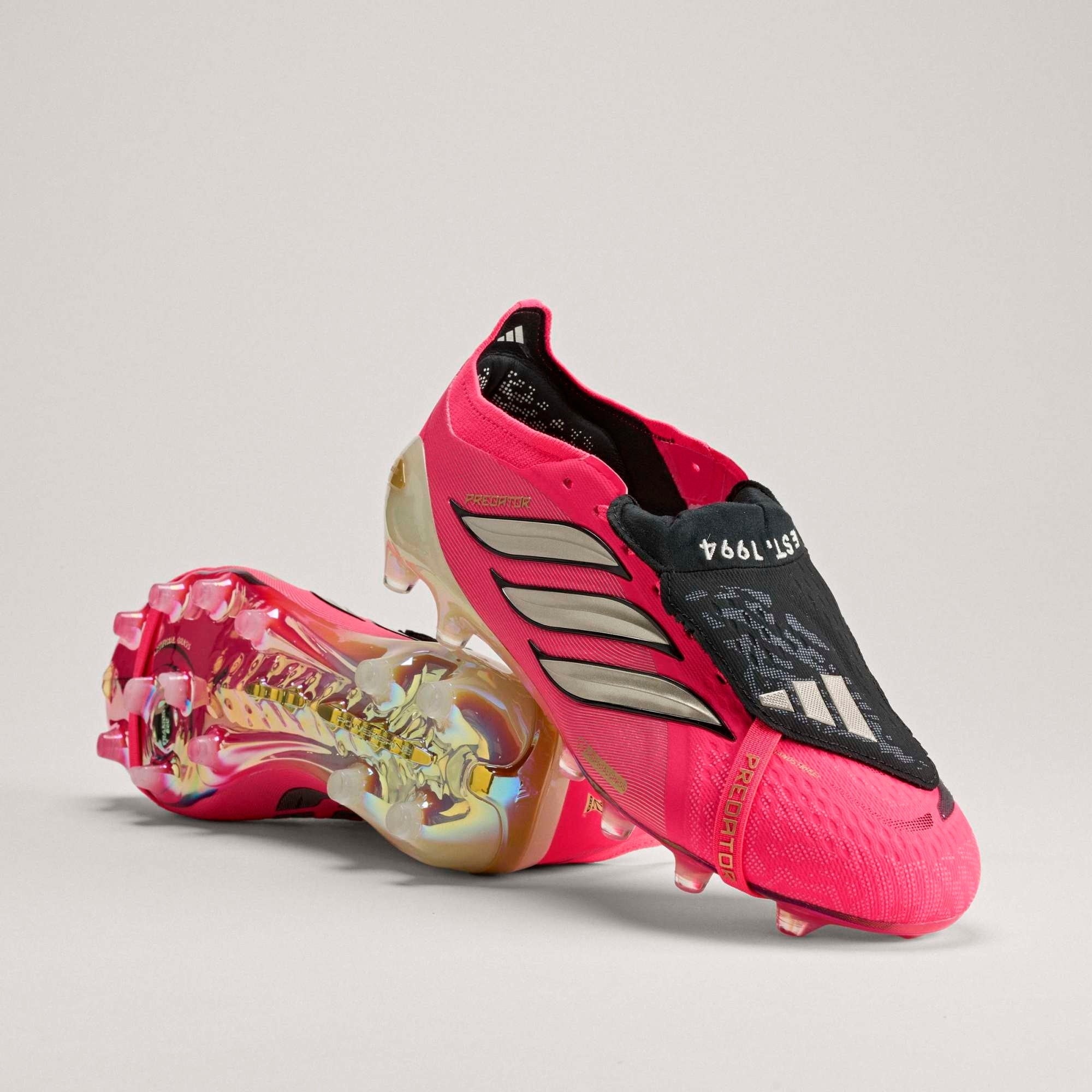 adidas Predator Elite Fold-Over Tongue Artificial-Grass Low-Top
