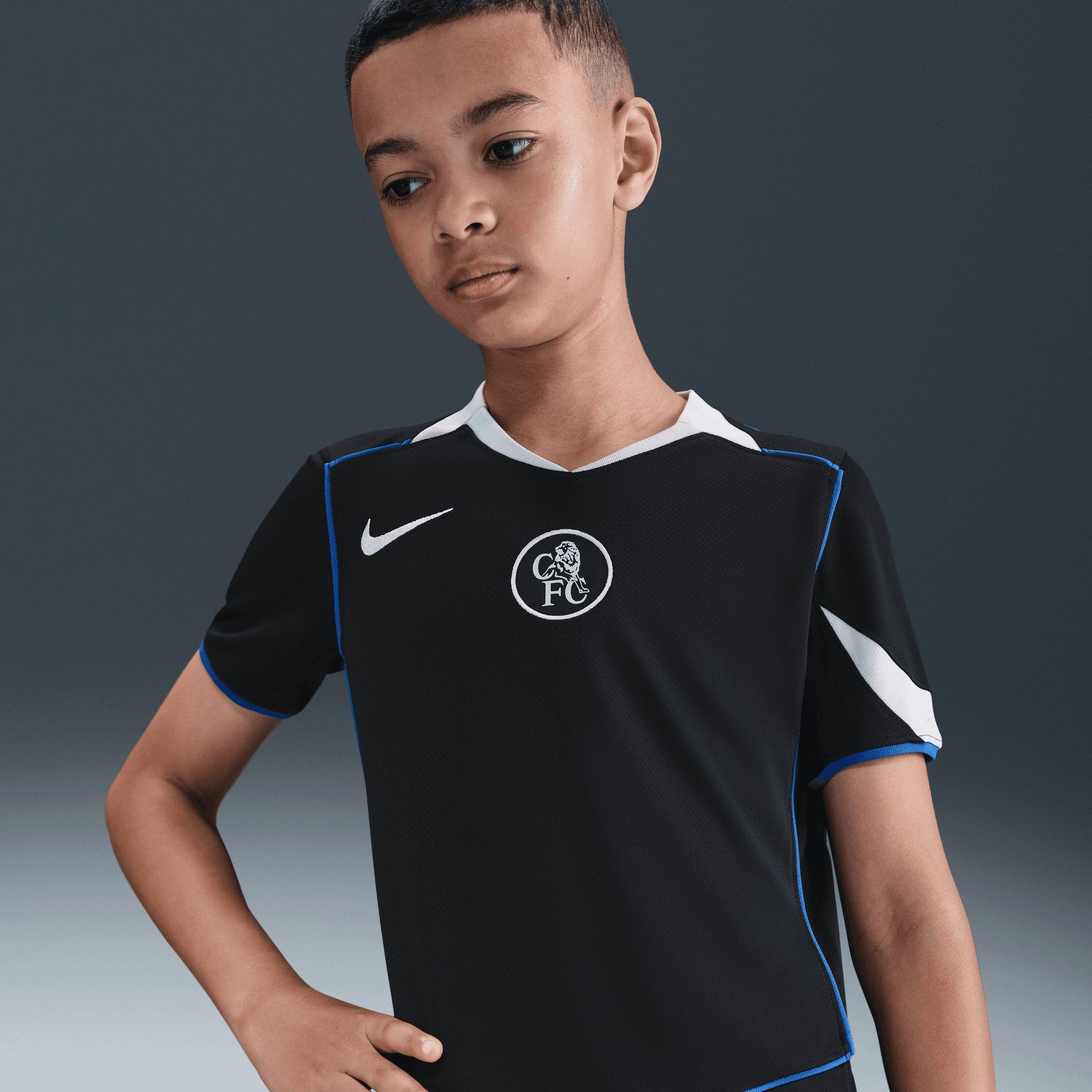 Nike Chelsea 2025/26 Stadium Third Big Kids' Dri-FIT Total 90 Soccer Replica Jersey - Black/Field Silver/Field Silver