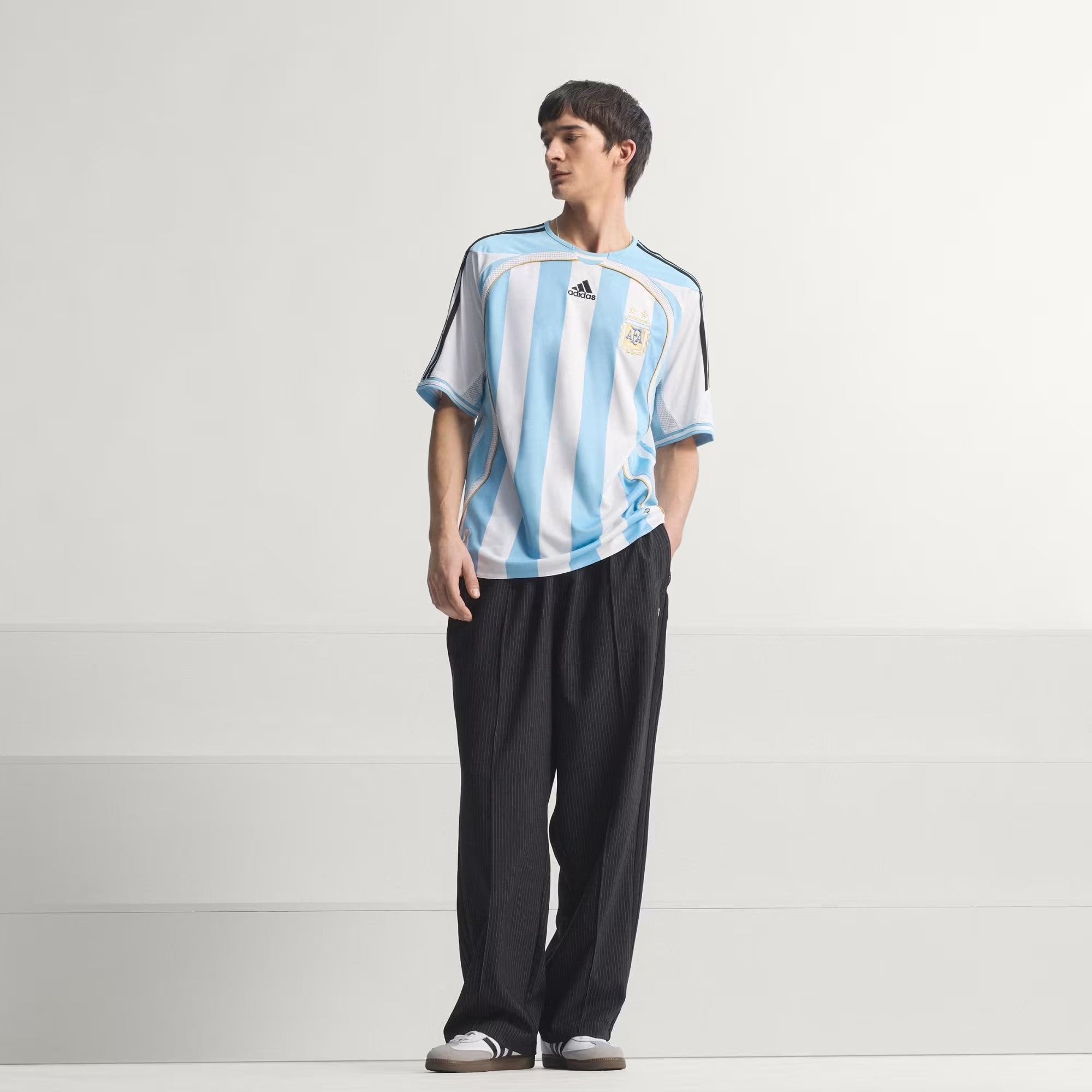 adidas Argentina Home 2006 Men's Soccer Jersey - White / Clear Blue