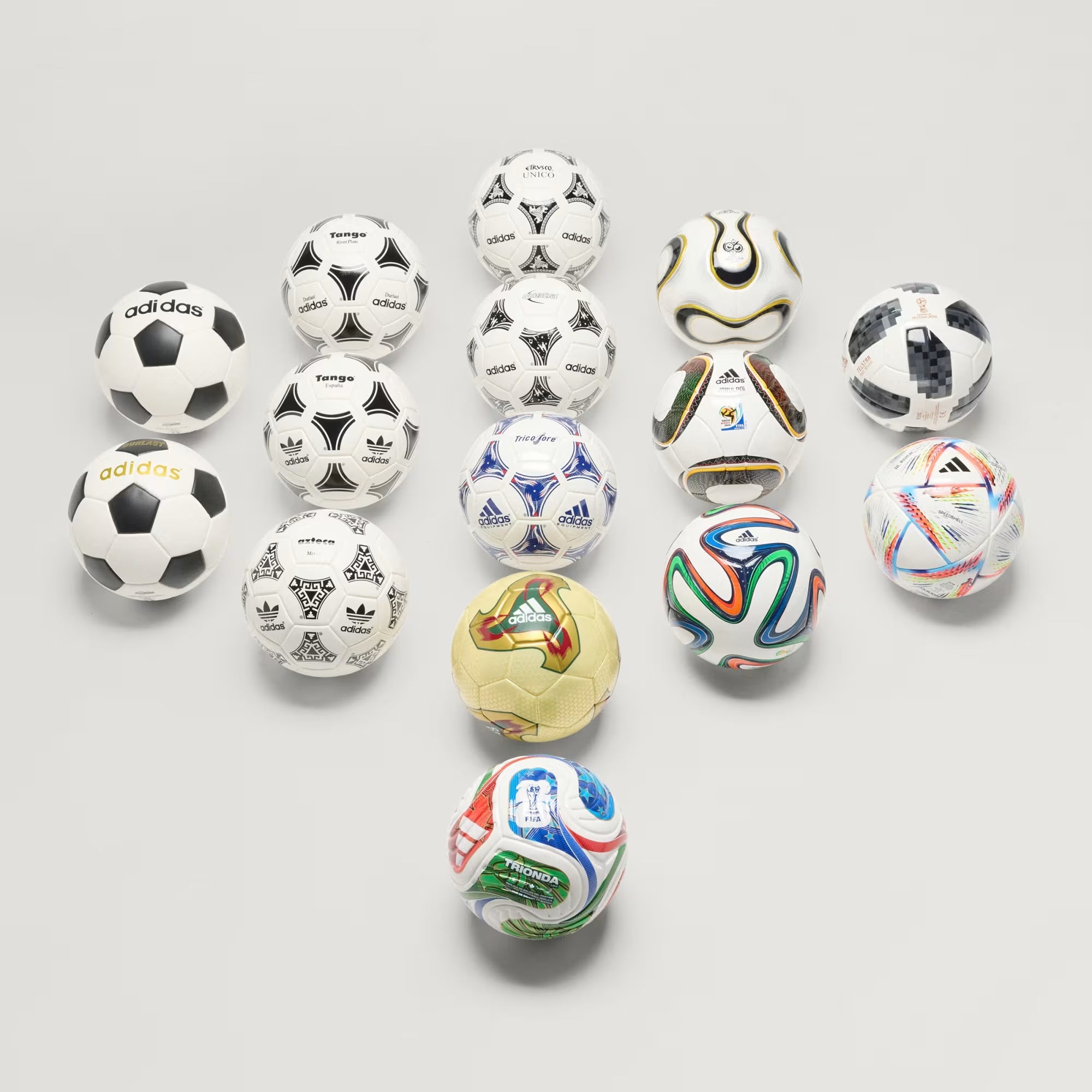 adidas FIFA World Cup™ Historical Mini Ball Set - White