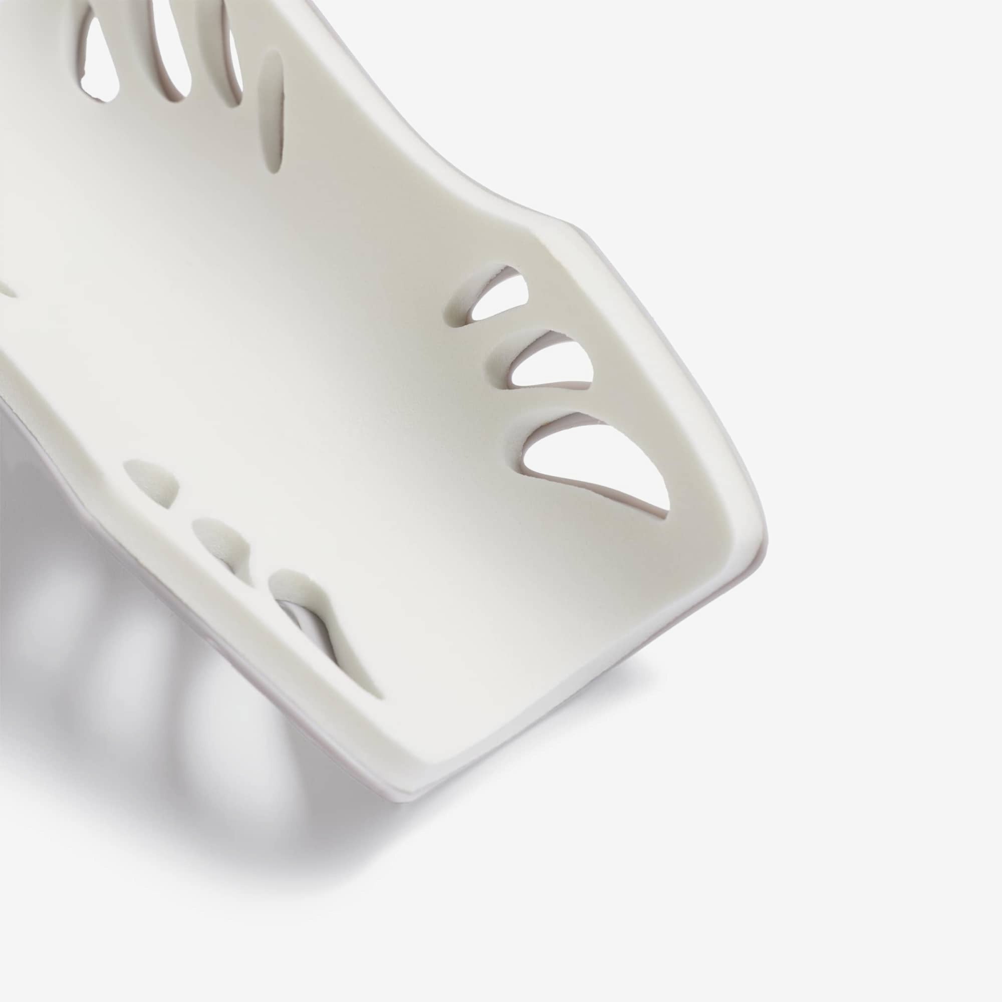 adidas Adiflex Soccer Shin Guards - Team Light Grey / Gold Met.