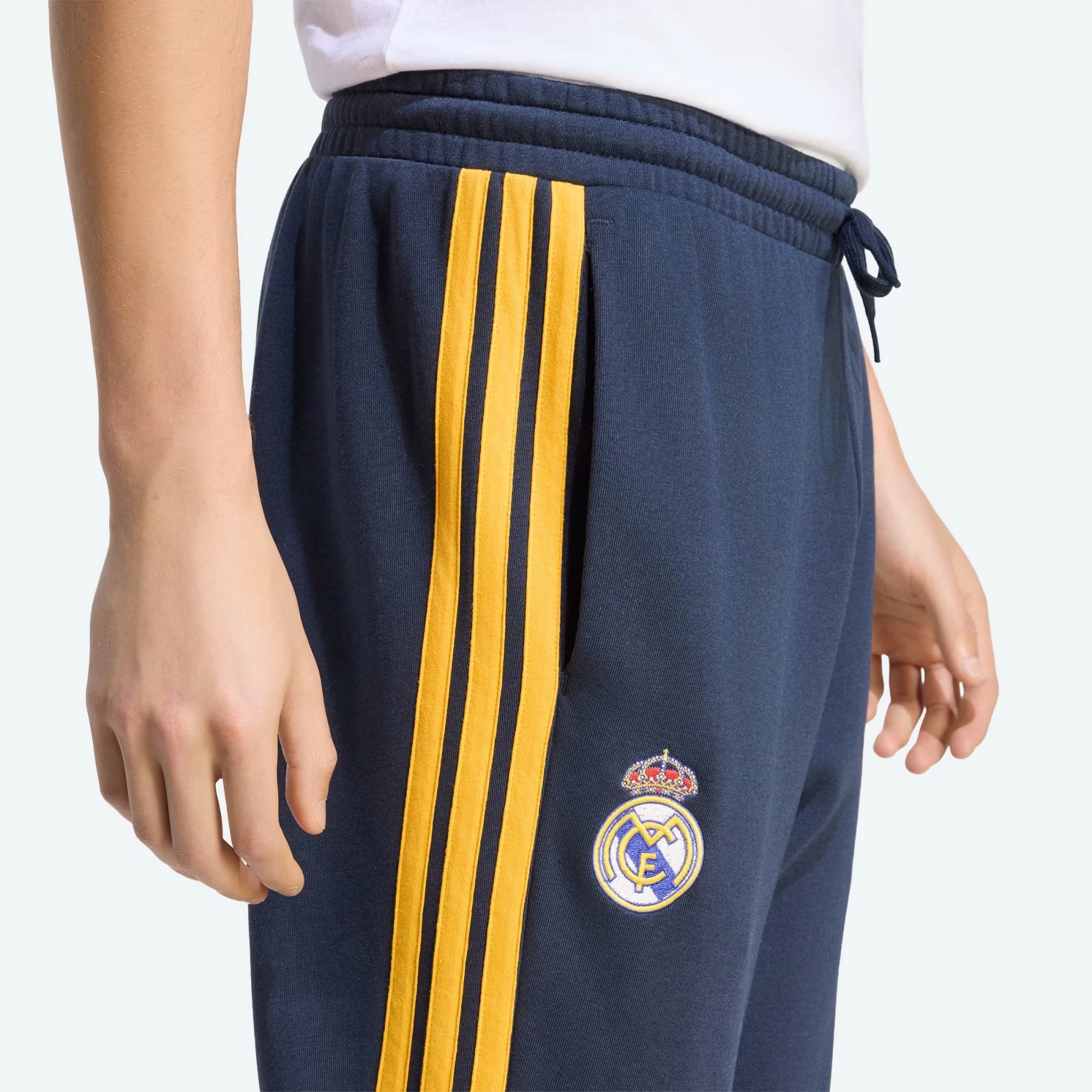 adidas Real Madrid DNA Men's Soccer Pants - Night Navy