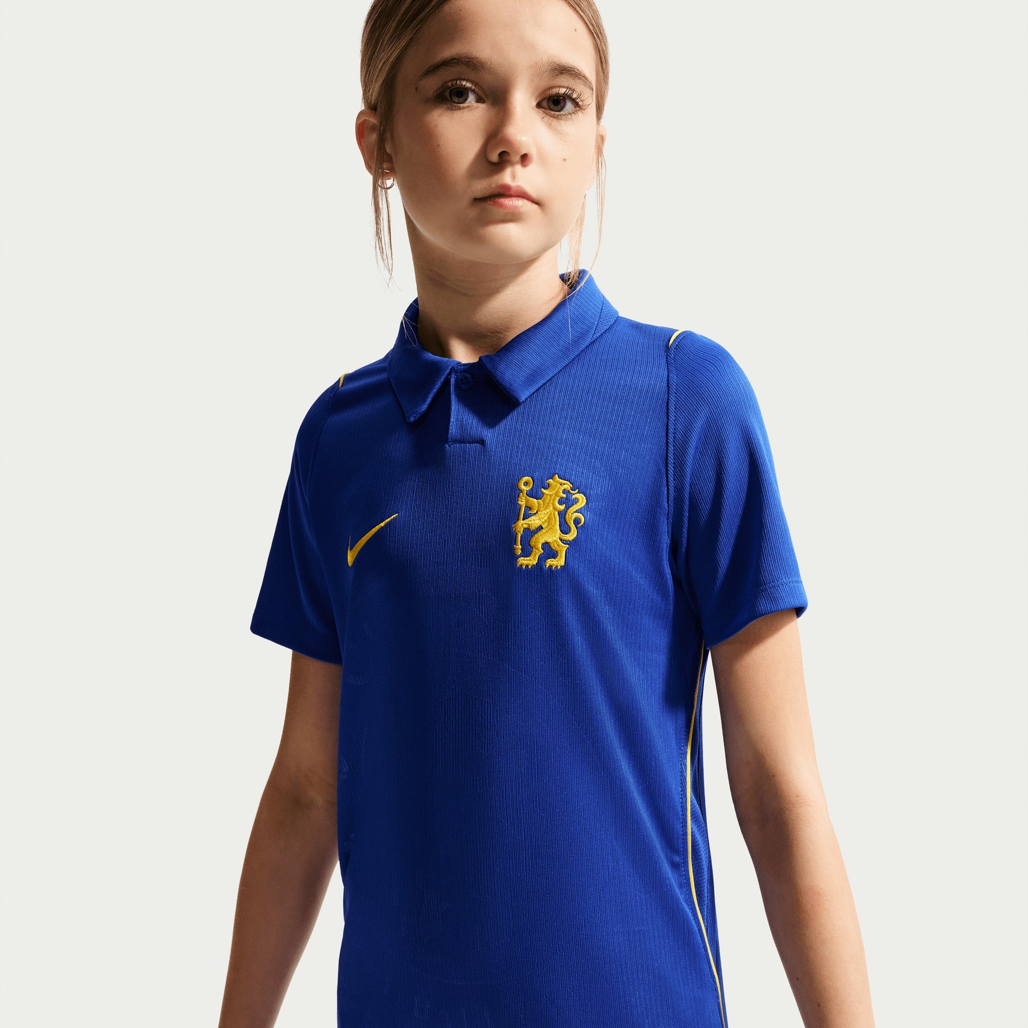 Nike Chelsea FC 2026/27 Stadium Home Big Kids' Dri-FIT Soccer Repica Jersey - Bright Blue/Midwest Gold/Midwest Gold