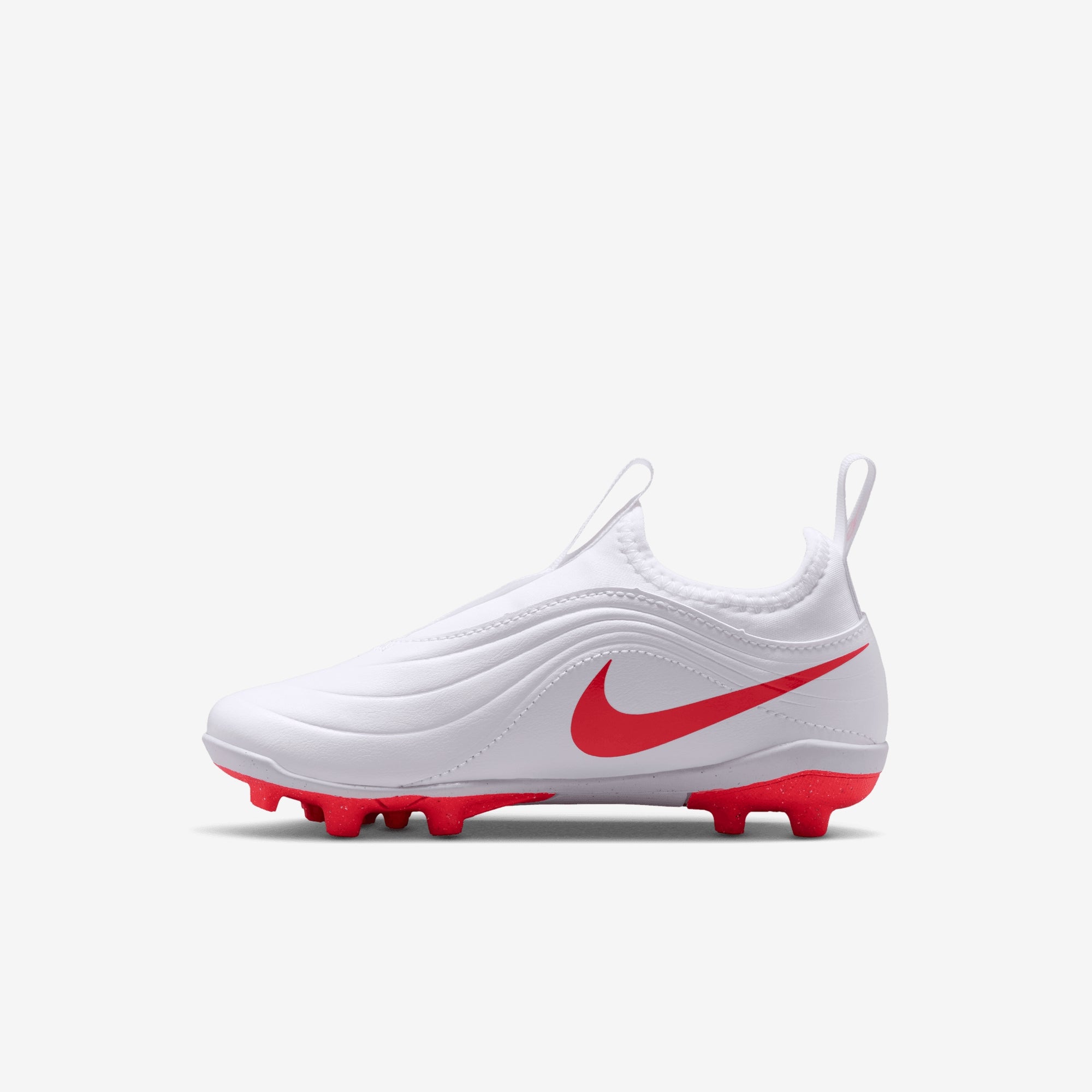Nike Jr. Tiempo Maestro Club Little Kids' Multi-Ground Low-Top Soccer Cleats - White/Blur-Bright Crimson