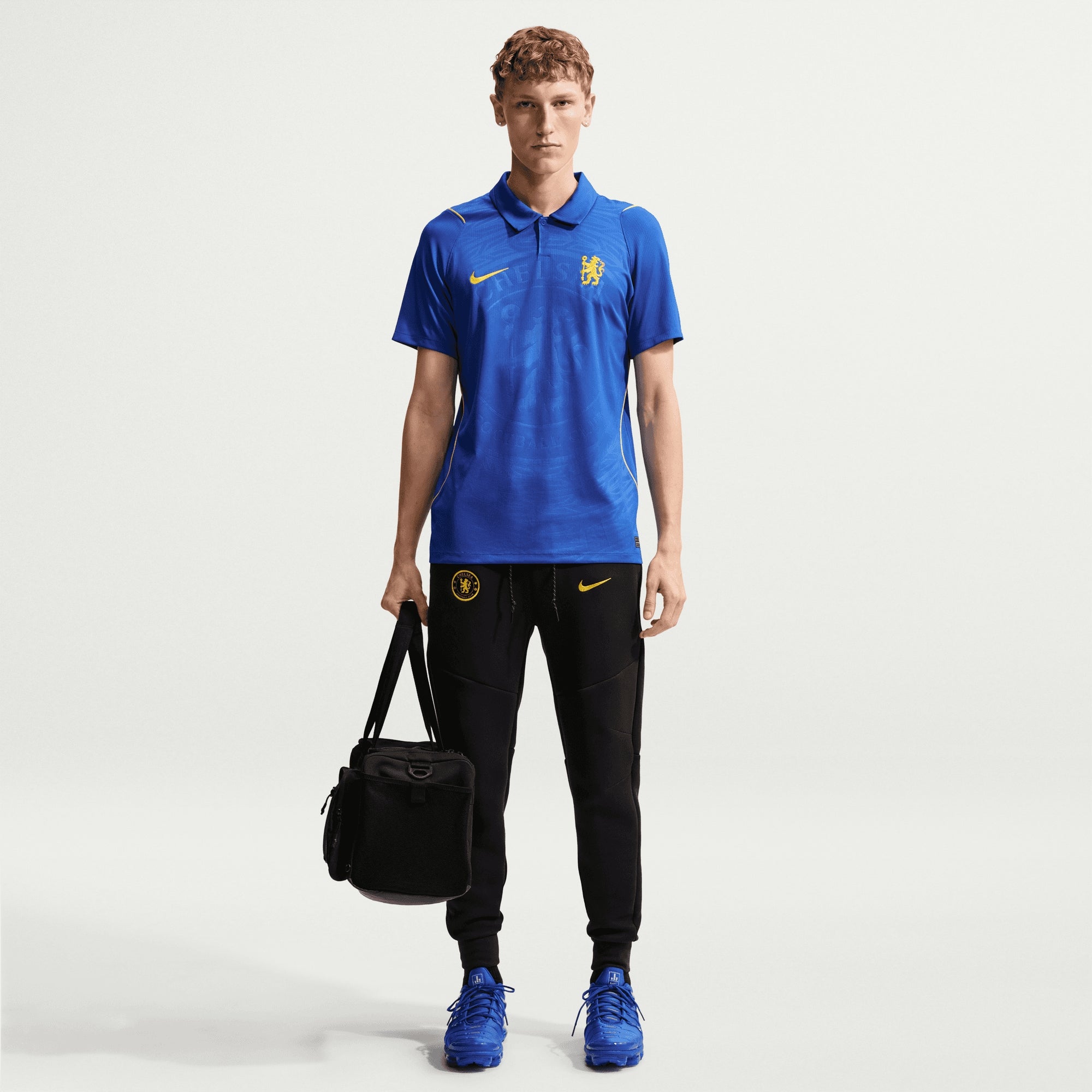Nike Chelsea FC 2026/27 Stadium Home Men's Dri-FIT Soccer Repica Jersey - Bright Blue/Midwest Gold/Midwest Gold