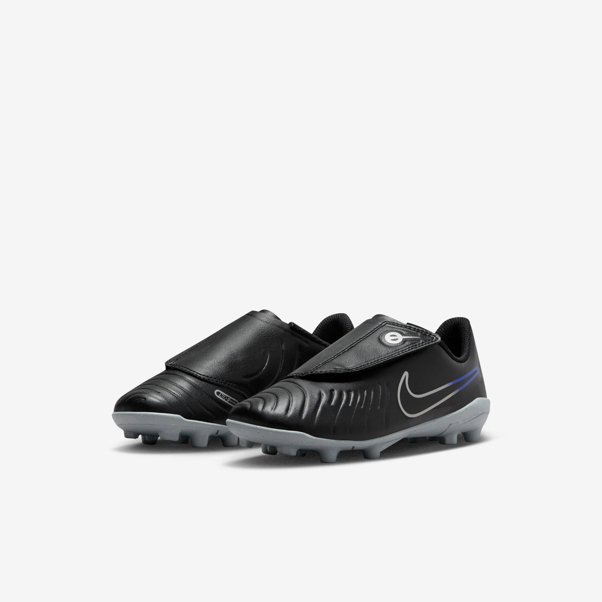 Nike Jr. Tiempo Legend 10 Club Little Kids' MG Low-Top Soccer Cleats - Black/Chrome/Hyper Royal