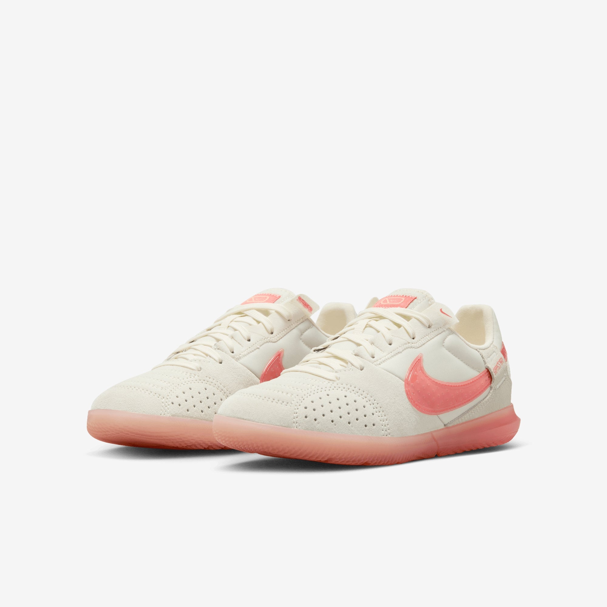 Nike Jr. Streetgato Little/Big Kids' Low-Top Soccer Shoes - Pale Ivory/Apricot Agate