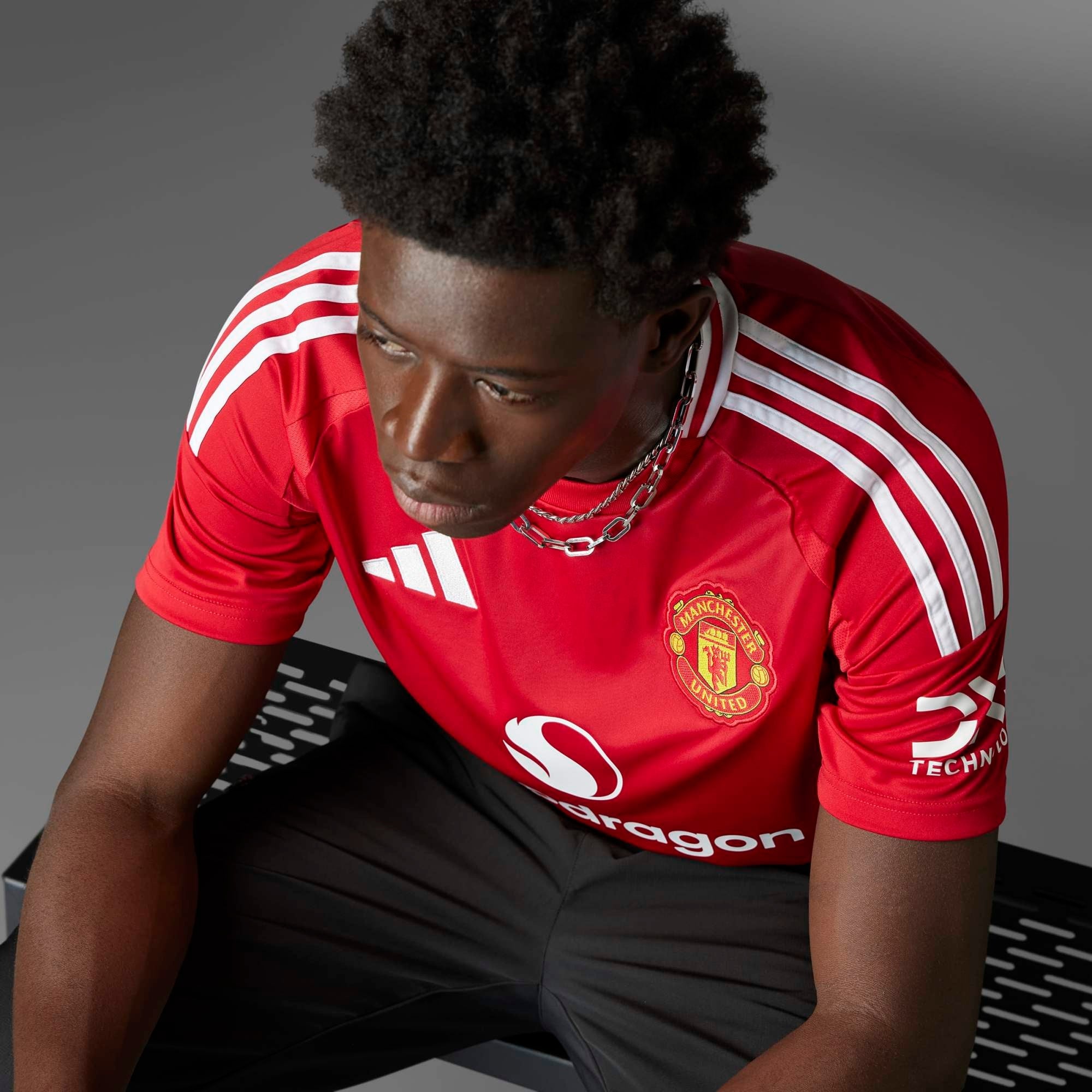 adidas Manchester United 2024/25 Stadium Home Men's Soccer Jersey - Mufc Red