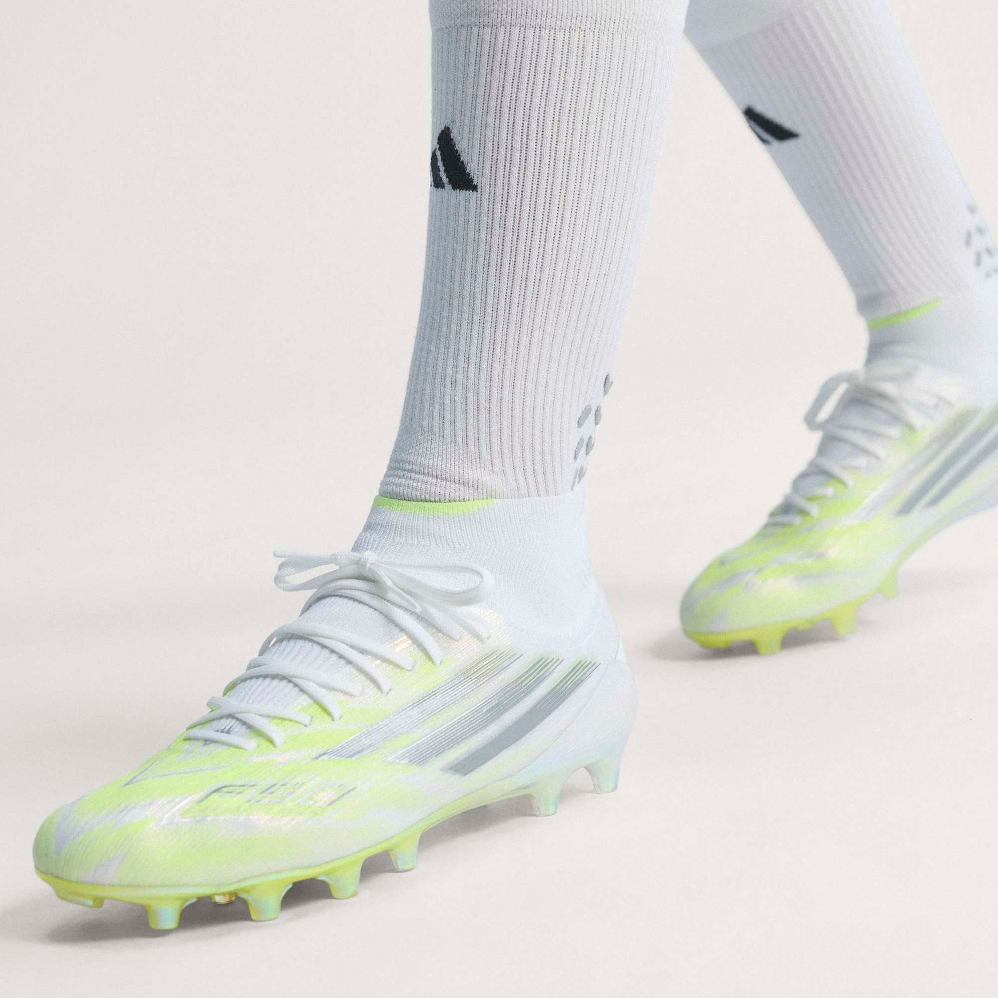 adidas F50 Sparkfusion Elite Mid Cut Firm Ground/Artificial Grass