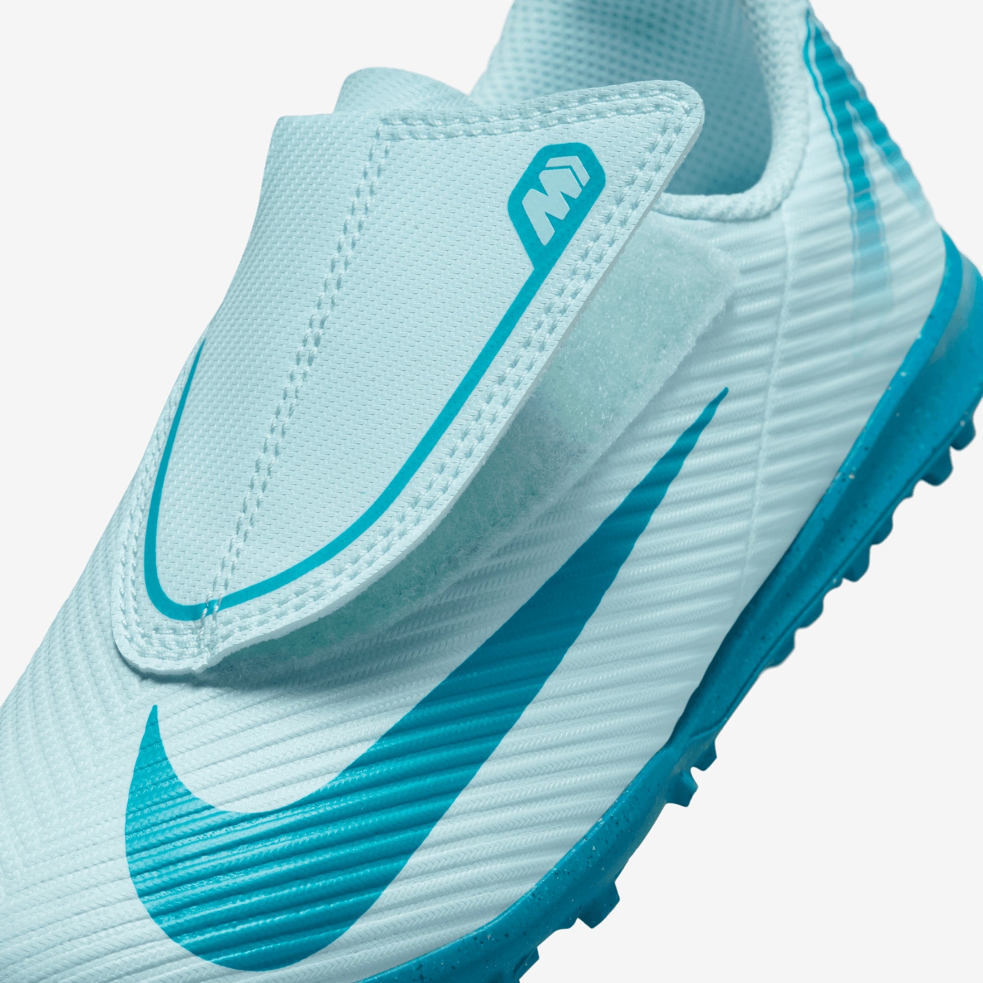 Nike Jr. Mercurial Vapor 16 Club Little Kids' TF Low-Top Soccer Shoes - Glacier Blue/Blue Orbit