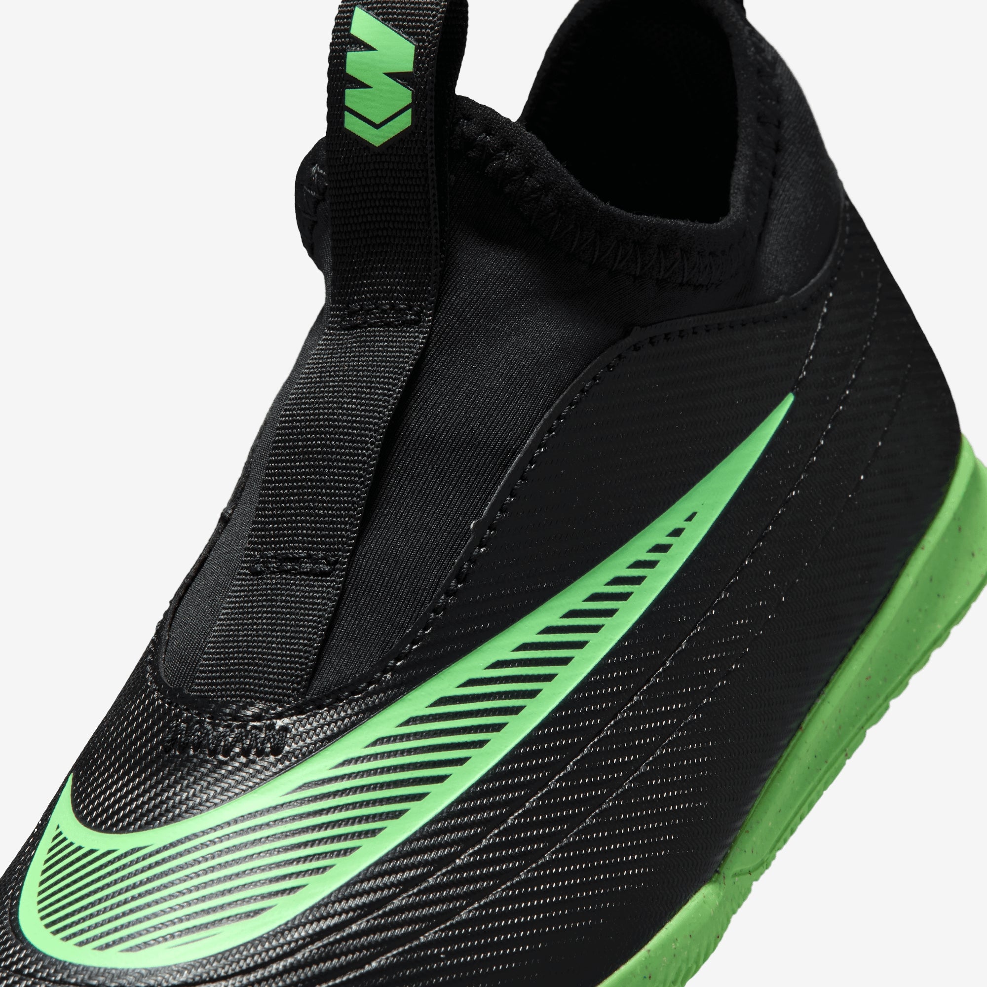 Nike Jr. Mercurial Vapor 17 Club Little Kids' Indoor/Court Low-Top Soccer Shoes - Black/Illusion Green-Black
