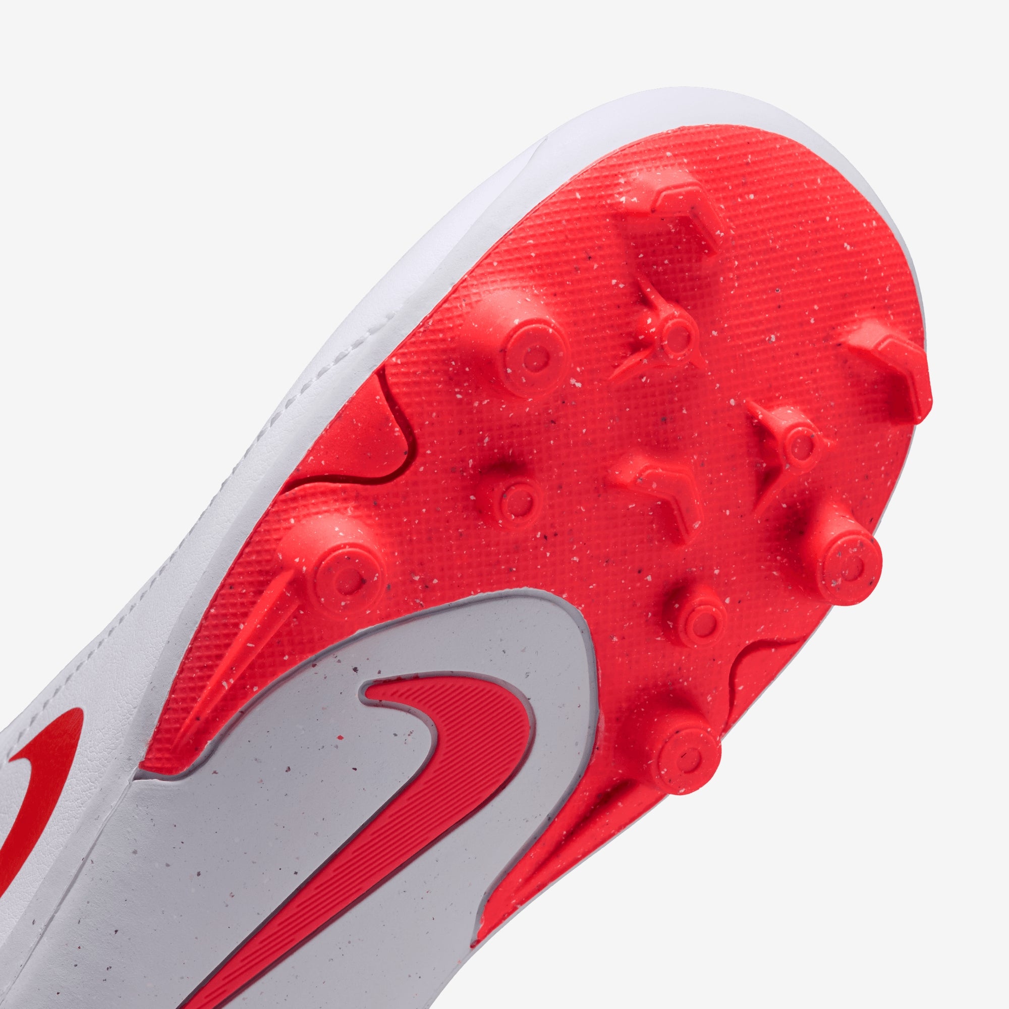 Nike Jr. Tiempo Maestro Club Little Kids' Multi-Ground Low-Top Soccer Cleats - White/Blur-Bright Crimson