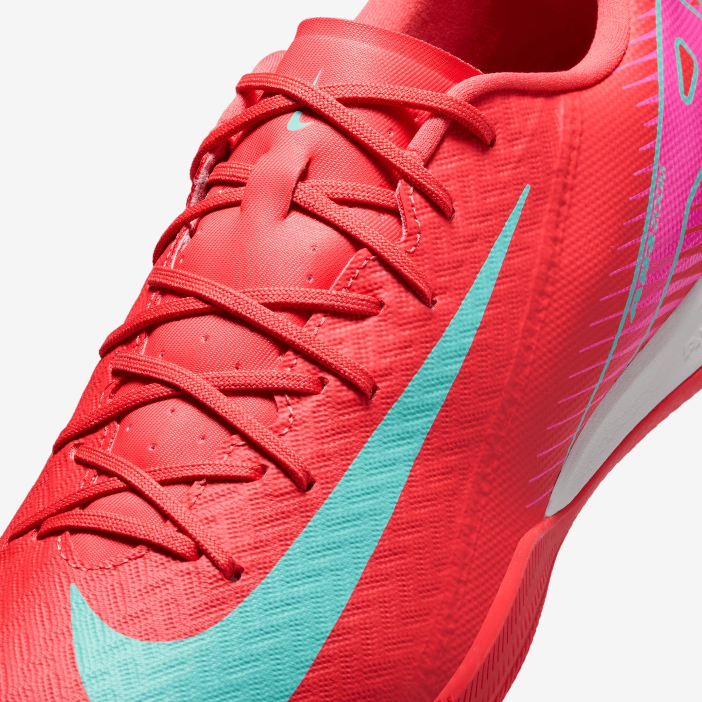 Nike Mercurial Vapor 16 Academy IC Low-Top Soccer Shoes