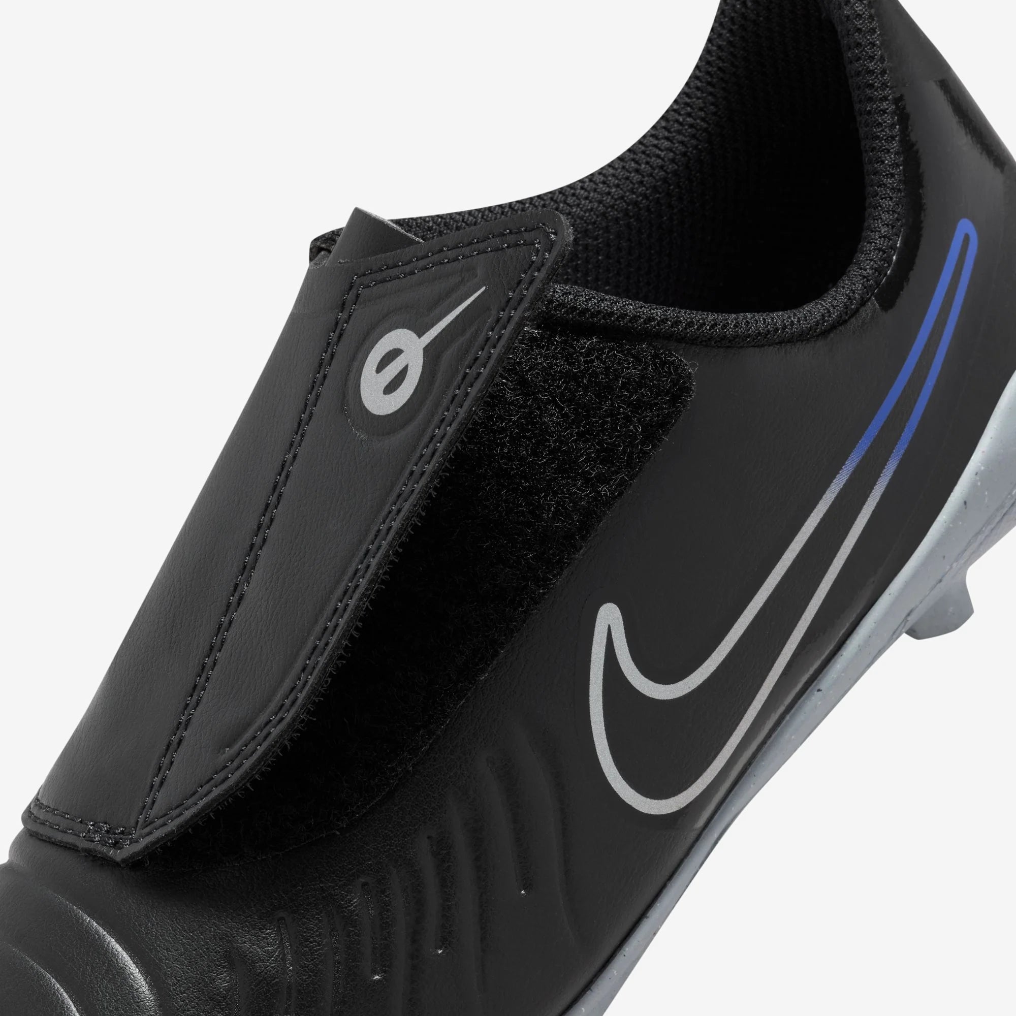 Nike Jr. Tiempo Legend 10 Club Little Kids' MG Low-Top Soccer Cleats - Black/Chrome/Hyper Royal