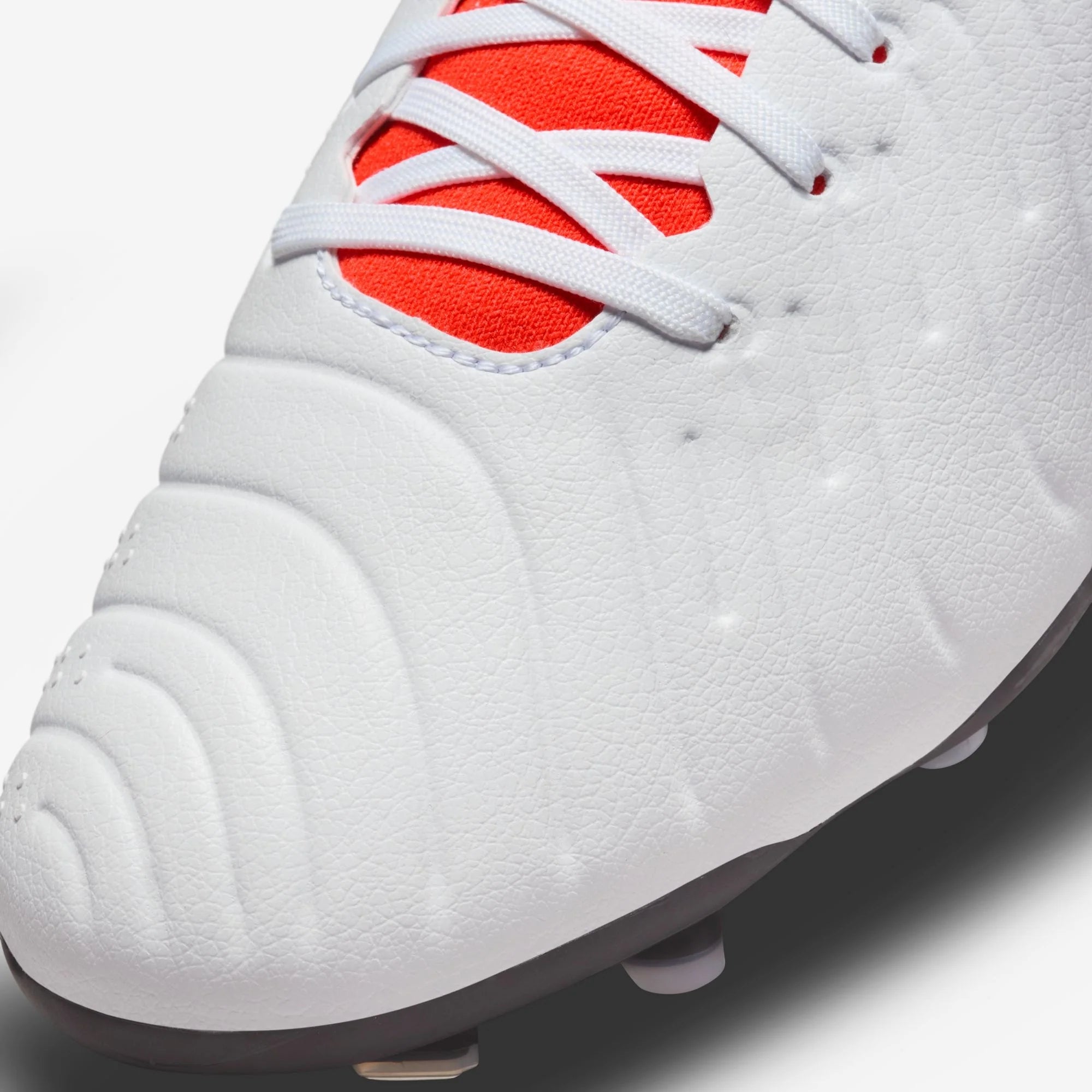 Nike Tiempo Legend 10 Pro FG Low-Top Soccer Cleats - White/Bright Crimson/Black