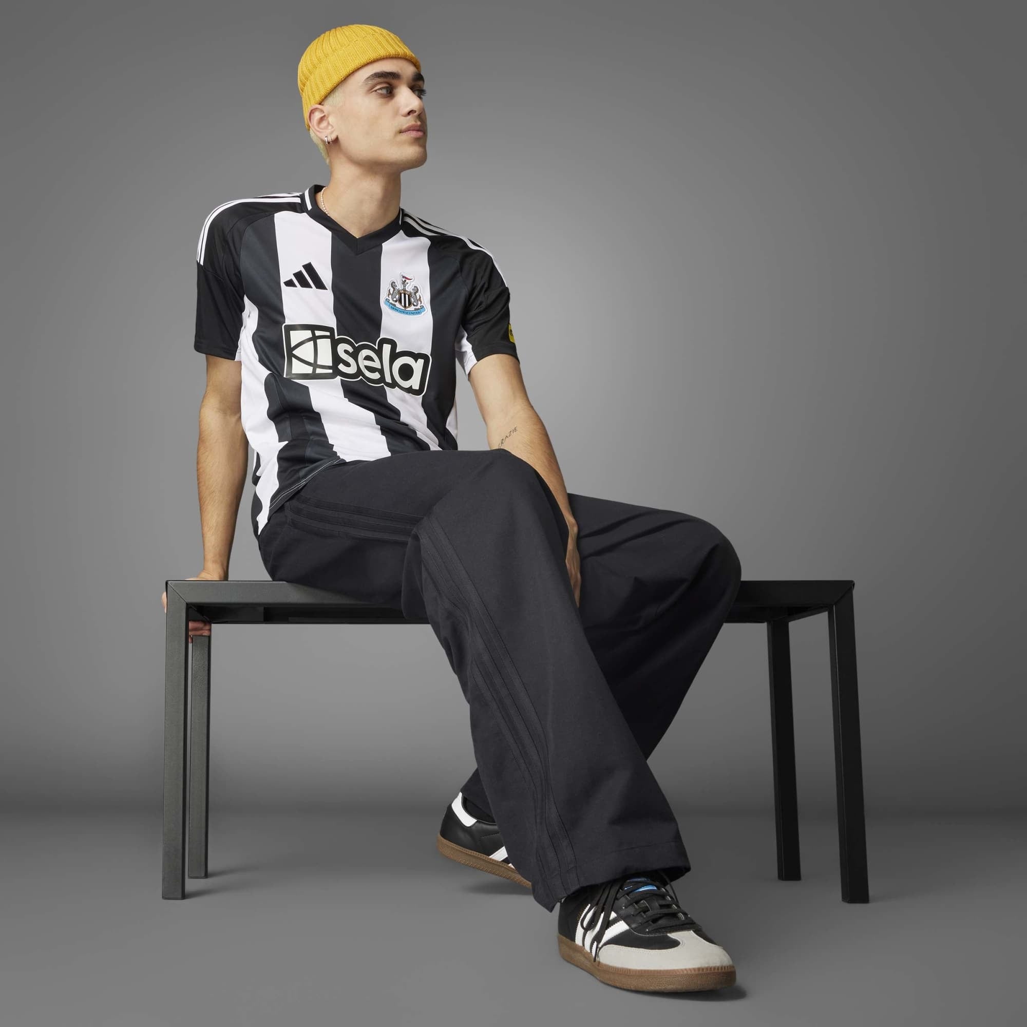 adidas Newcastle United FC 2024/25 Stadium Home Men's Soccer Jersey - Black / White / Onix