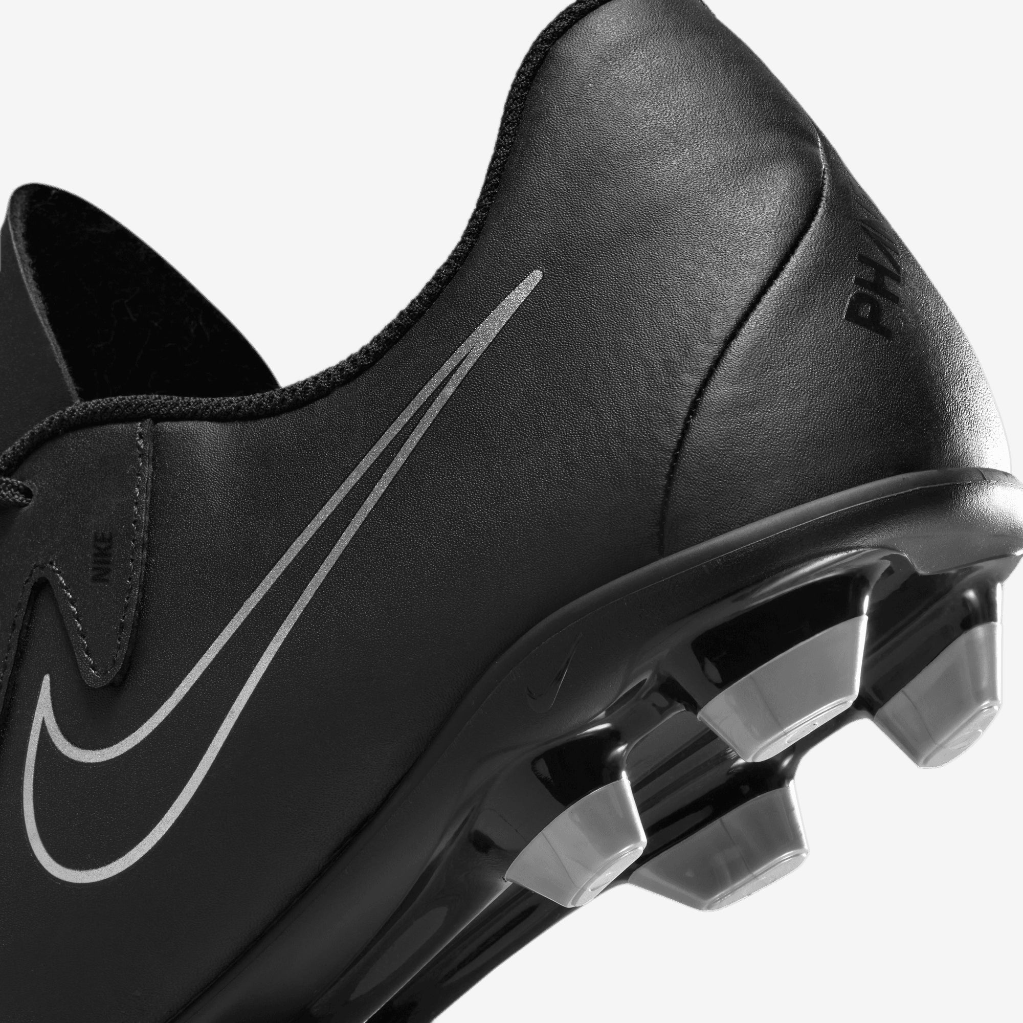 Nike Jr. Phantom GX 2 Club Little/Big Kids' MG Low-Top Soccer Cleats - Black/Black