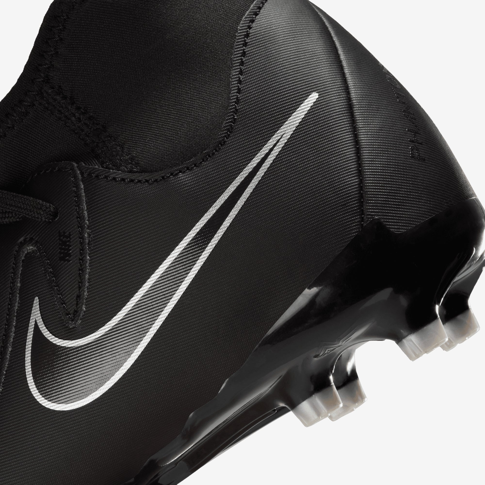 Nike Jr. Phantom Luna 2 Academy Little/Big Kids' MG High-Top Soccer Cleats - Black/Black