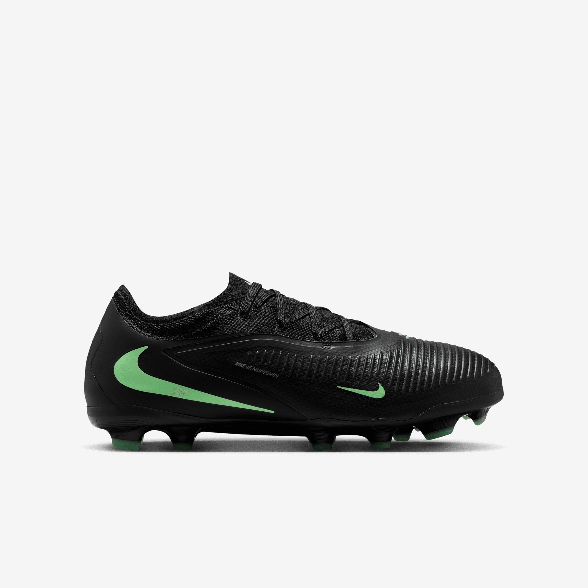 Nike Jr. Phantom 6 Low Pro Big Kids' Multi-Ground Soccer Cleats - Black/Illusion Green-Black