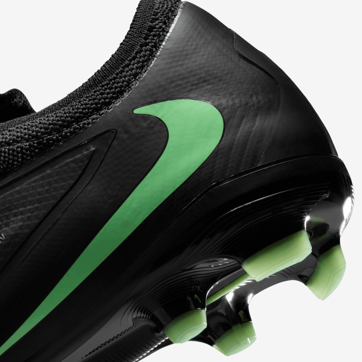 Nike Jr. Phantom 6 Low Pro Big Kids' Multi-Ground Soccer Cleats - Black/Illusion Green-Black