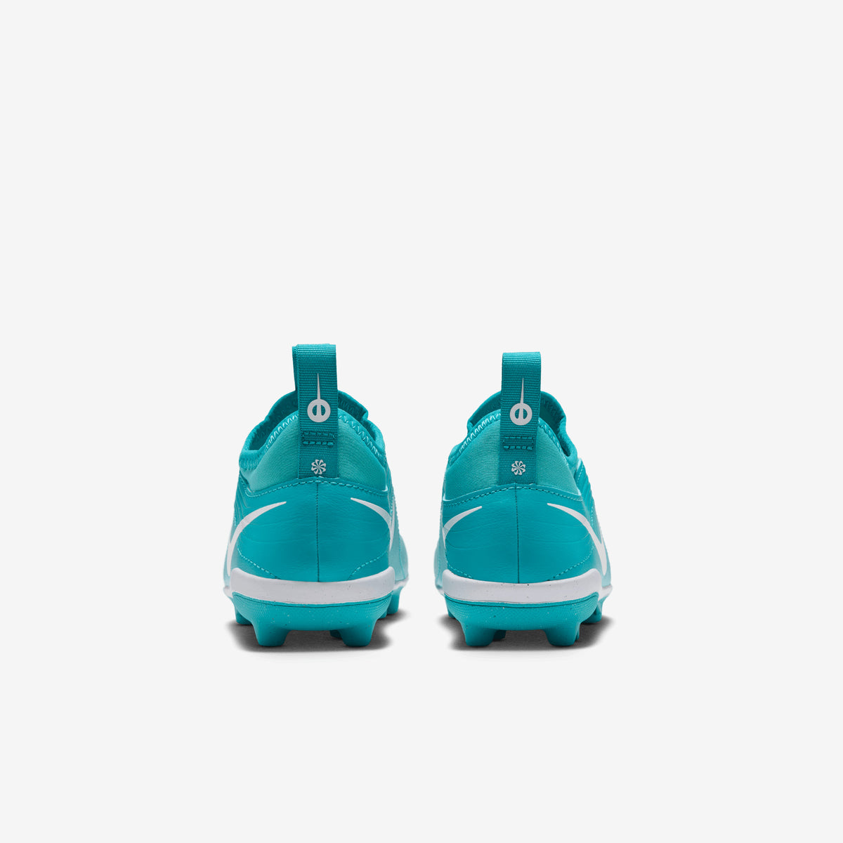 Nike Jr. Tiempo Maestro Club Flex Little Kids' Multi-Ground Low-Top Soccer Cleats - White/Dusty Cactus-White