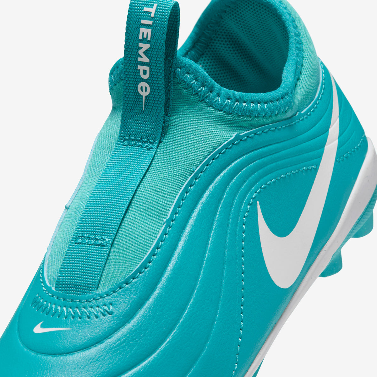 Nike Jr. Tiempo Maestro Club Flex Little Kids' Multi-Ground Low-Top Soccer Cleats - White/Dusty Cactus-White