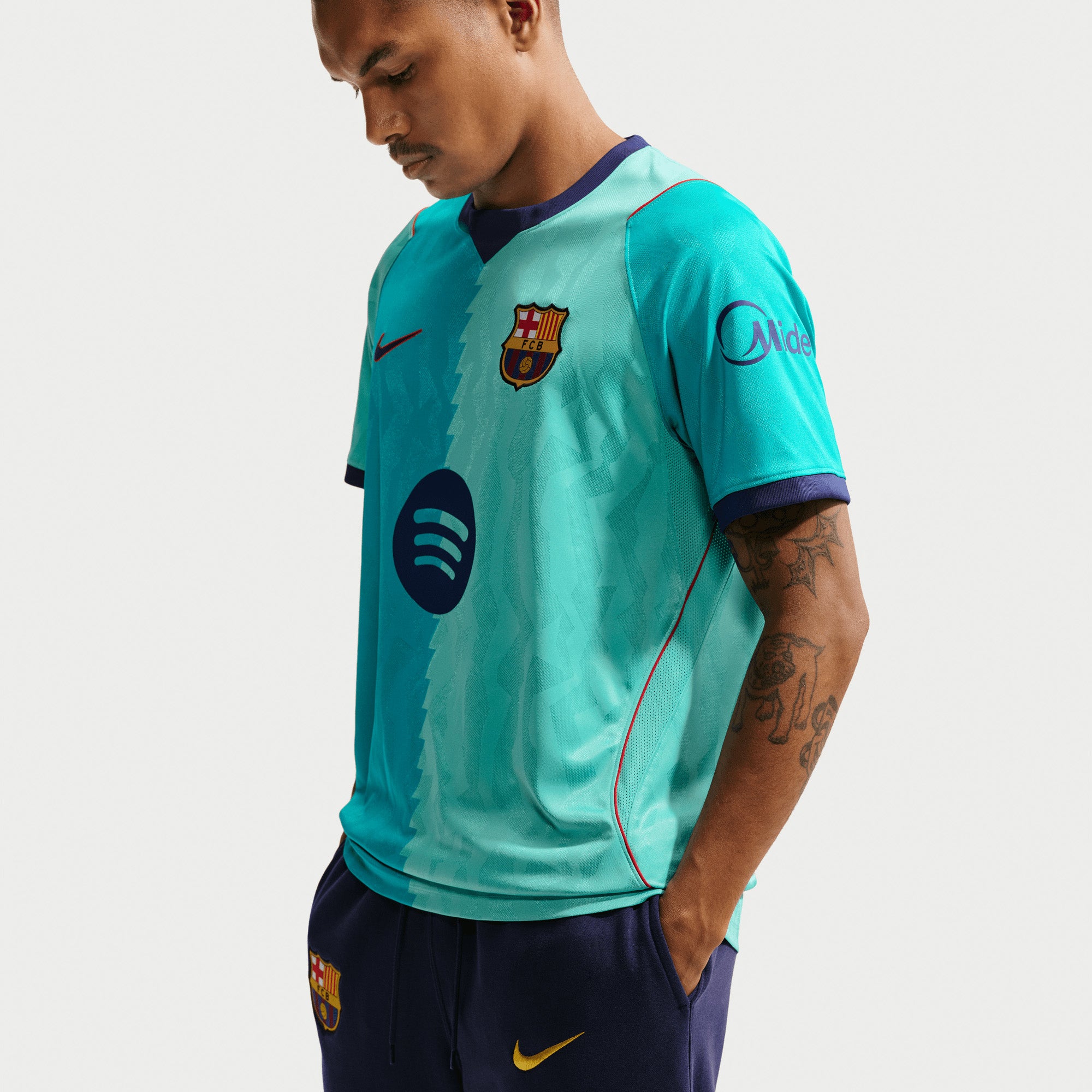 Nike FC Barcelona 2026/27 Stadium Third Men's Dri-FIT Soccer Replica Jersey - Green Frost/Green Frost/Loyal Blue