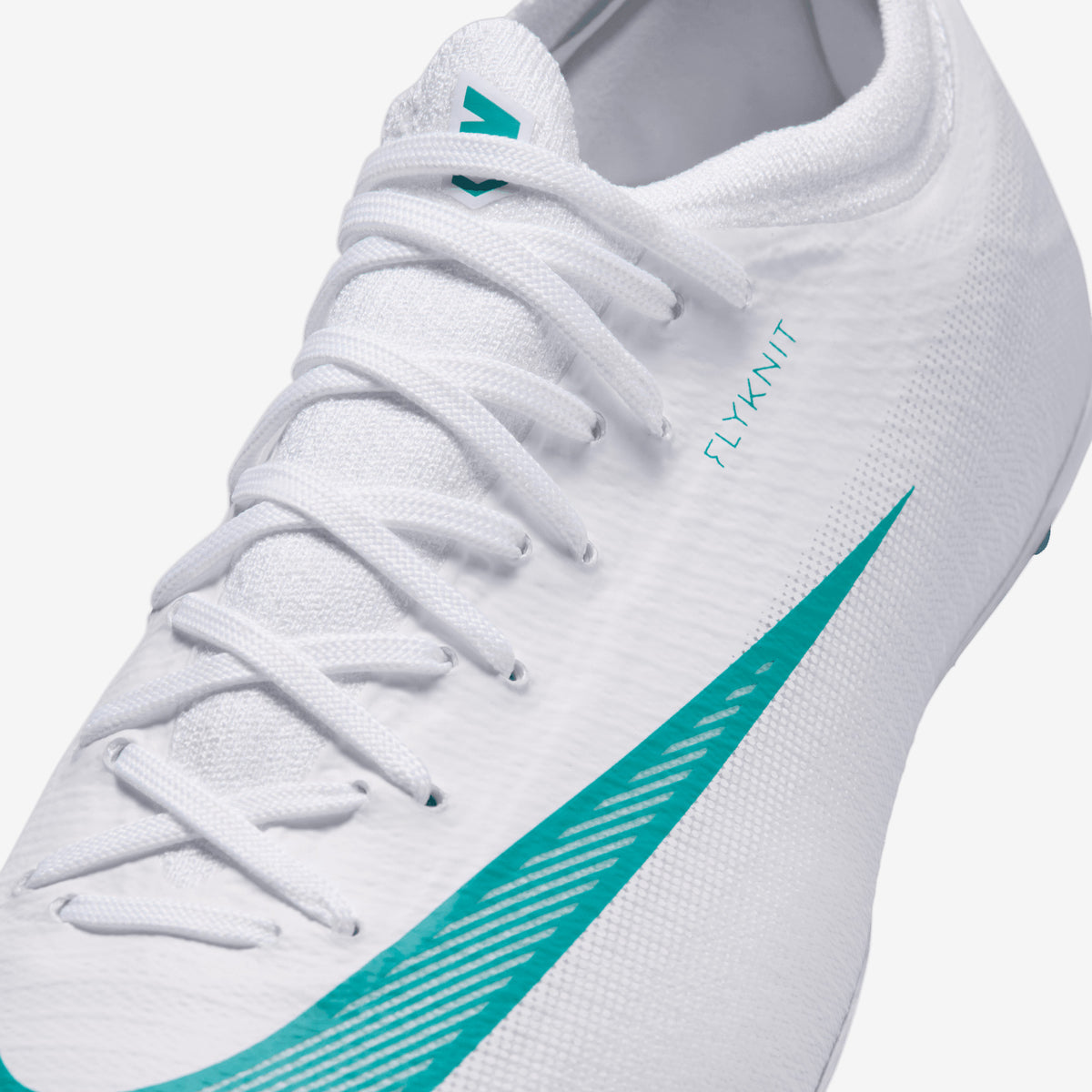 Nike Jr. Mercurial Vapor 17 Pro Big Kids' Firm-Ground Low-Top Soccer Cleats - White/Dusty Cactus