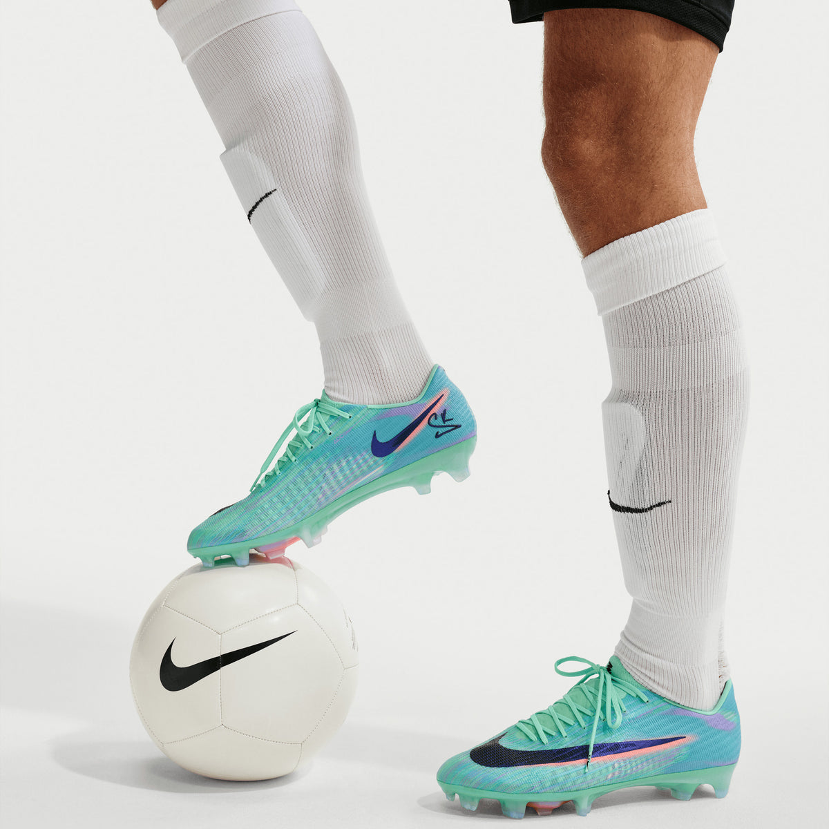 Nike Mercurial Superfly 11 Elite Sam Kerr Firm-Ground Low-Top Soccer Cleats - Green Glow/Black