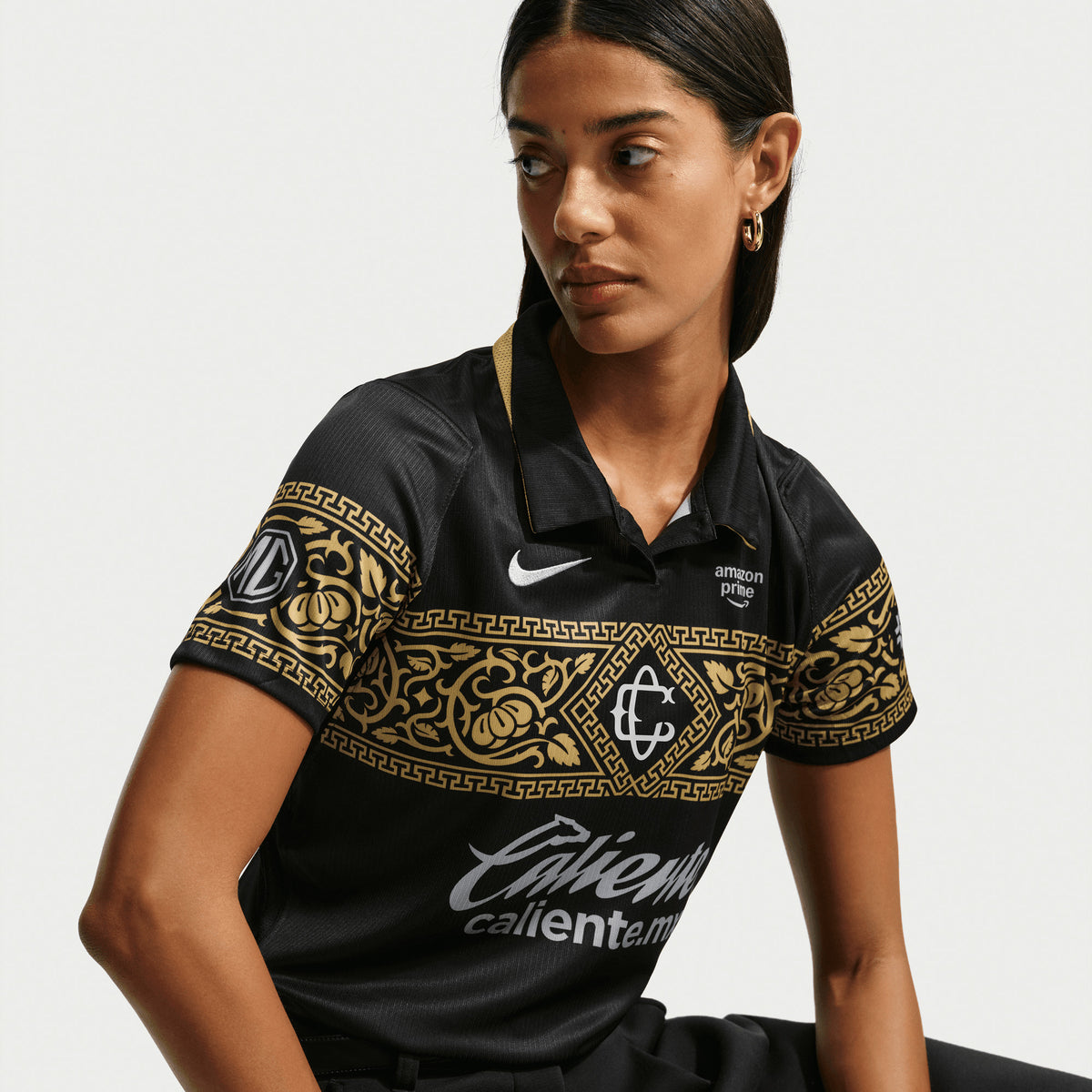 Nike Chivas 2026/27 Stadium Third Women's Dri-FIT Soccer Replica Jersey - Black/Truly Gold/Flt Silver/Flt Silver